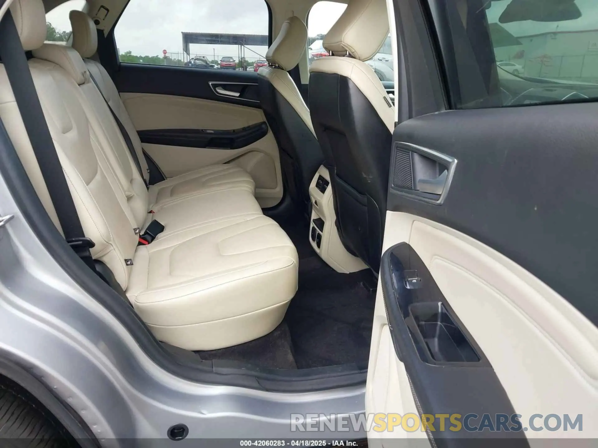 8 Photograph of a damaged car 2FMPK3K96LBA97953 FORD EDGE 2020