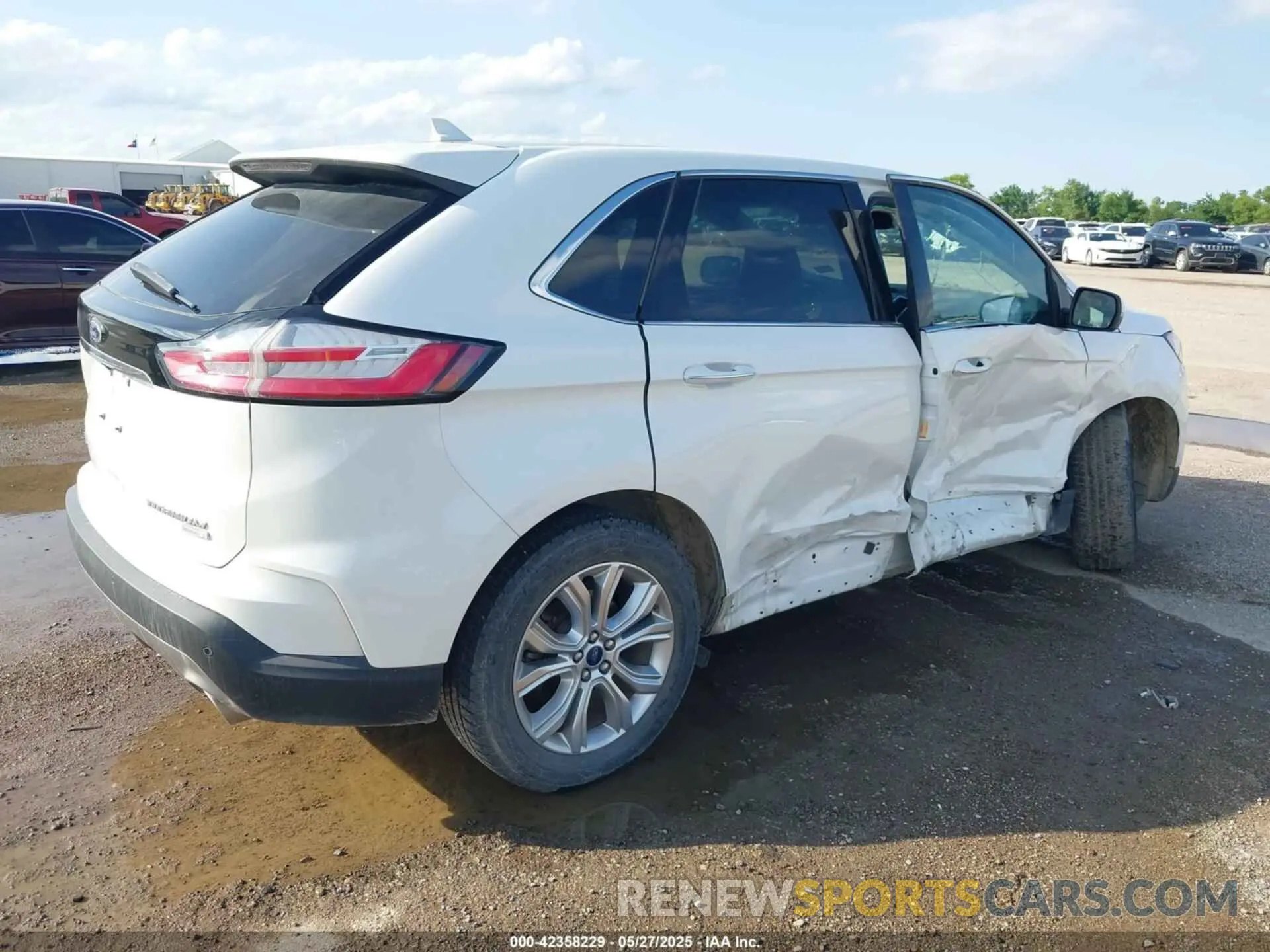 4 Photograph of a damaged car 2FMPK3K98LBA42159 FORD EDGE 2020