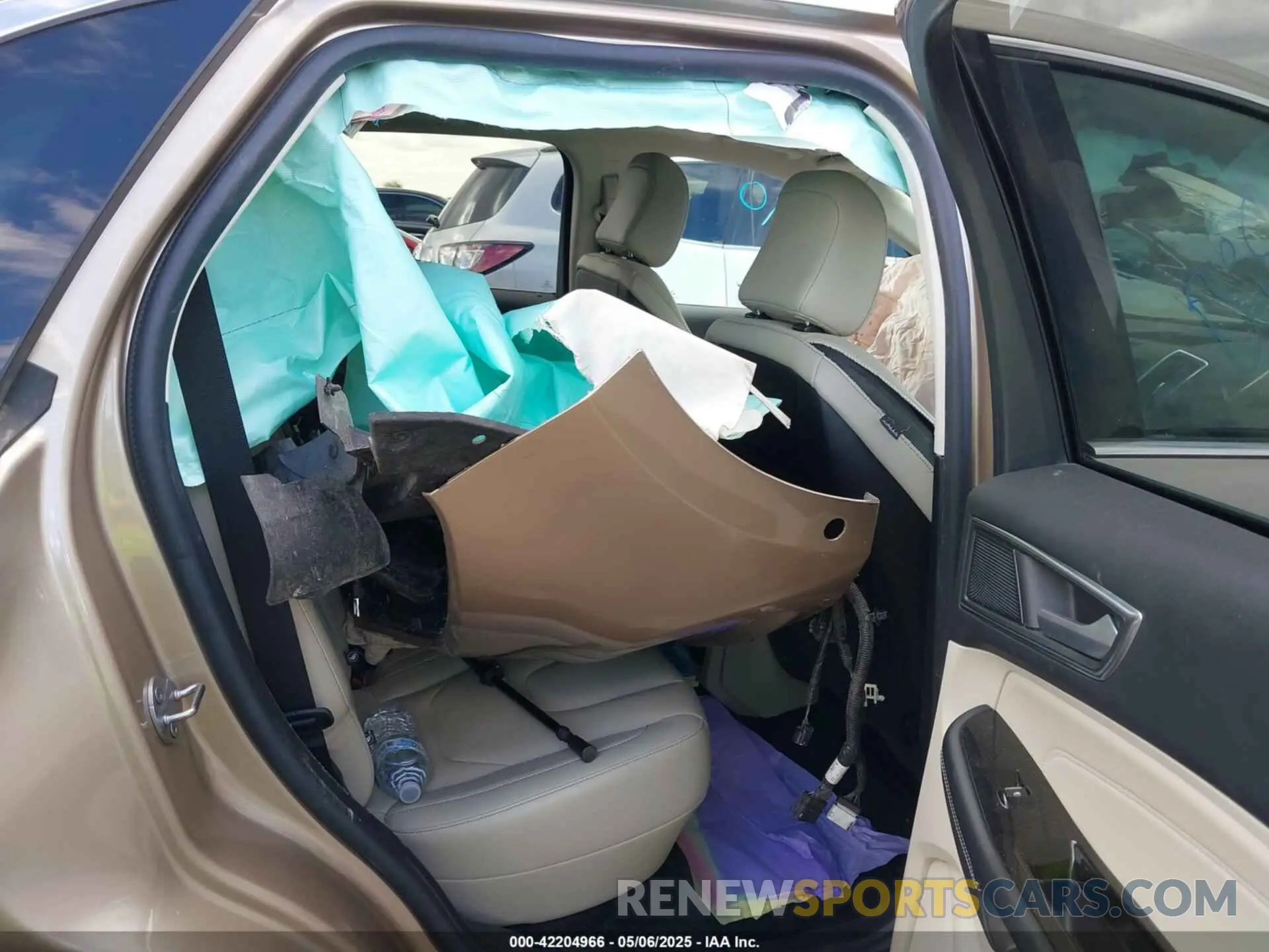 8 Photograph of a damaged car 2FMPK3K98LBB41063 FORD EDGE 2020