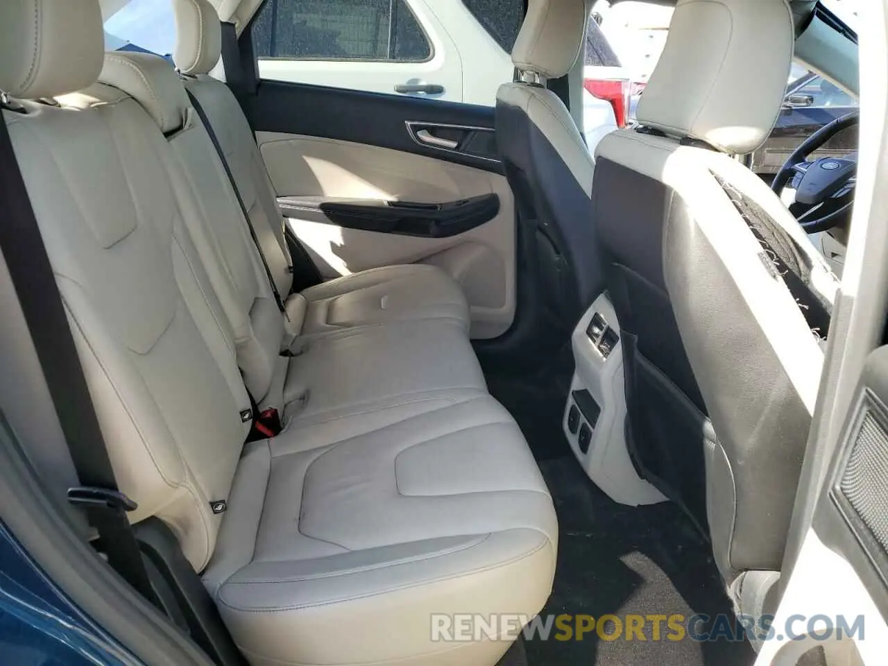 10 Photograph of a damaged car 2FMPK3K9XLBA98121 FORD EDGE 2020