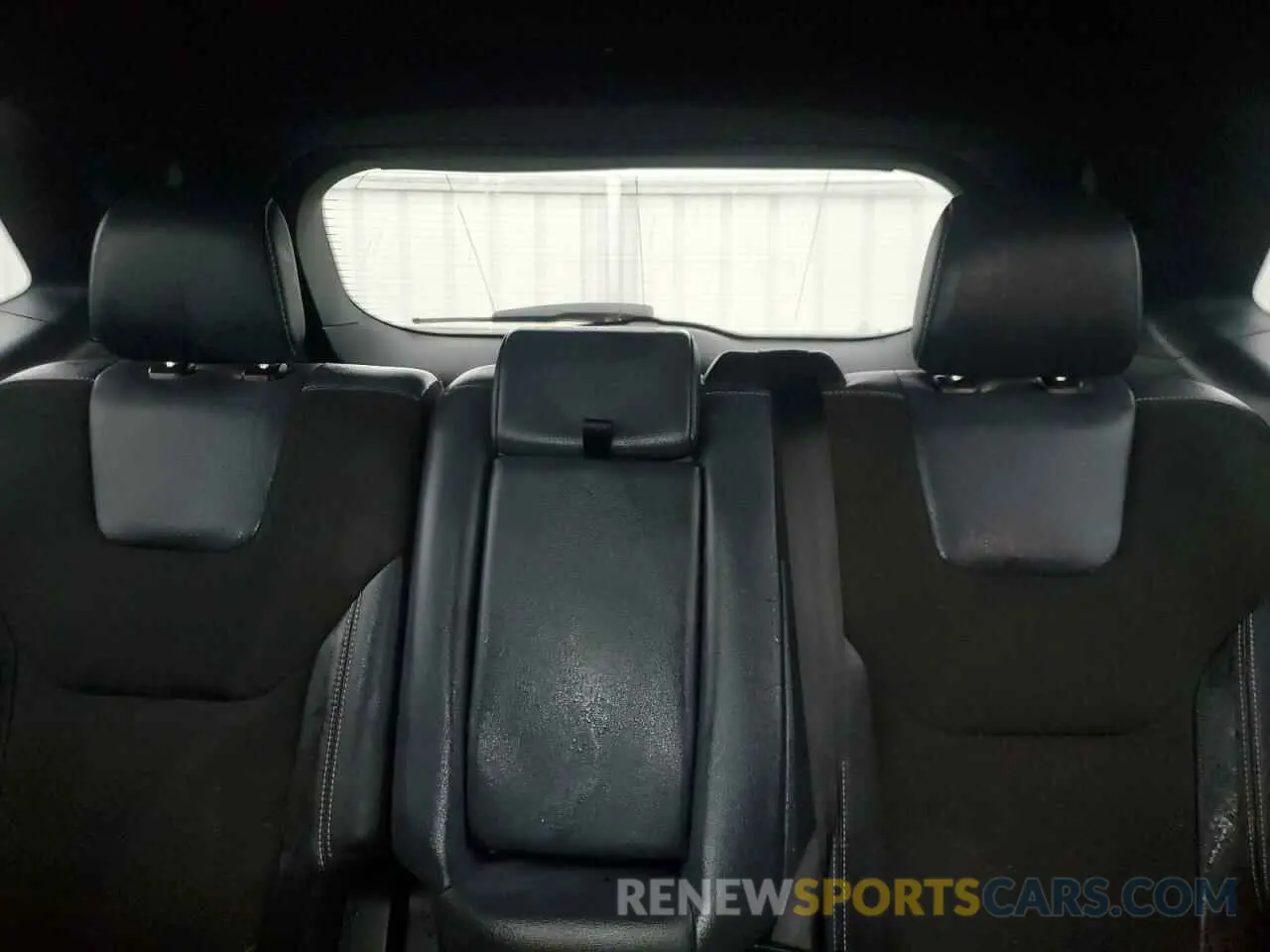 10 Photograph of a damaged car 2FMPK4AP1LBB33697 FORD EDGE 2020