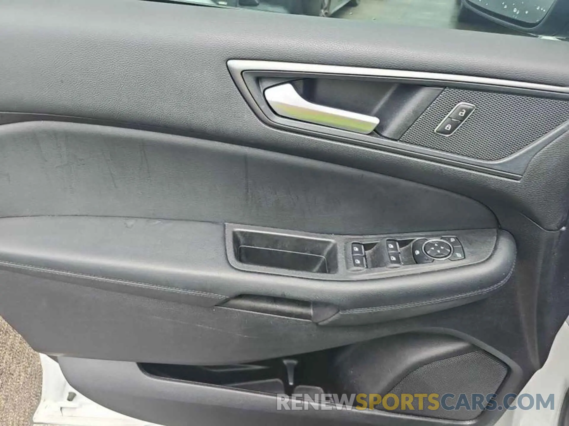 13 Photograph of a damaged car 2FMPK4G91LBB33689 FORD EDGE 2020