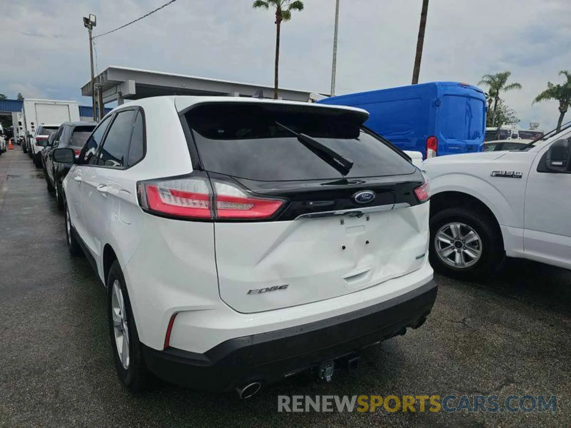 18 Photograph of a damaged car 2FMPK4G91LBB33689 FORD EDGE 2020