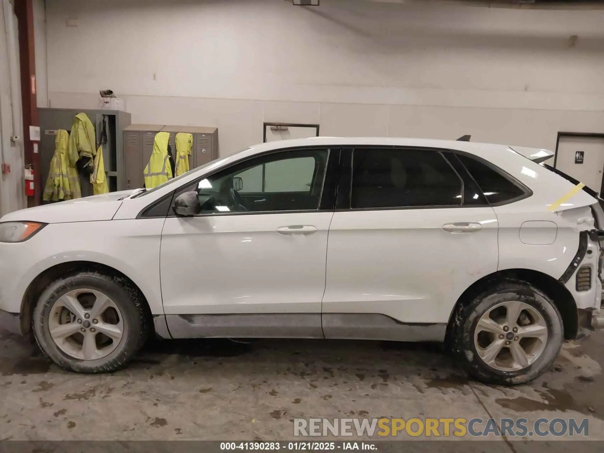14 Photograph of a damaged car 2FMPK4G92LBA96247 FORD EDGE 2020