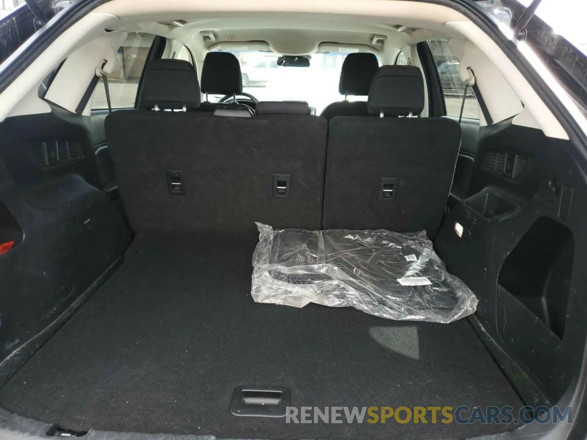 11 Photograph of a damaged car 2FMPK4G94LBA60995 FORD EDGE 2020