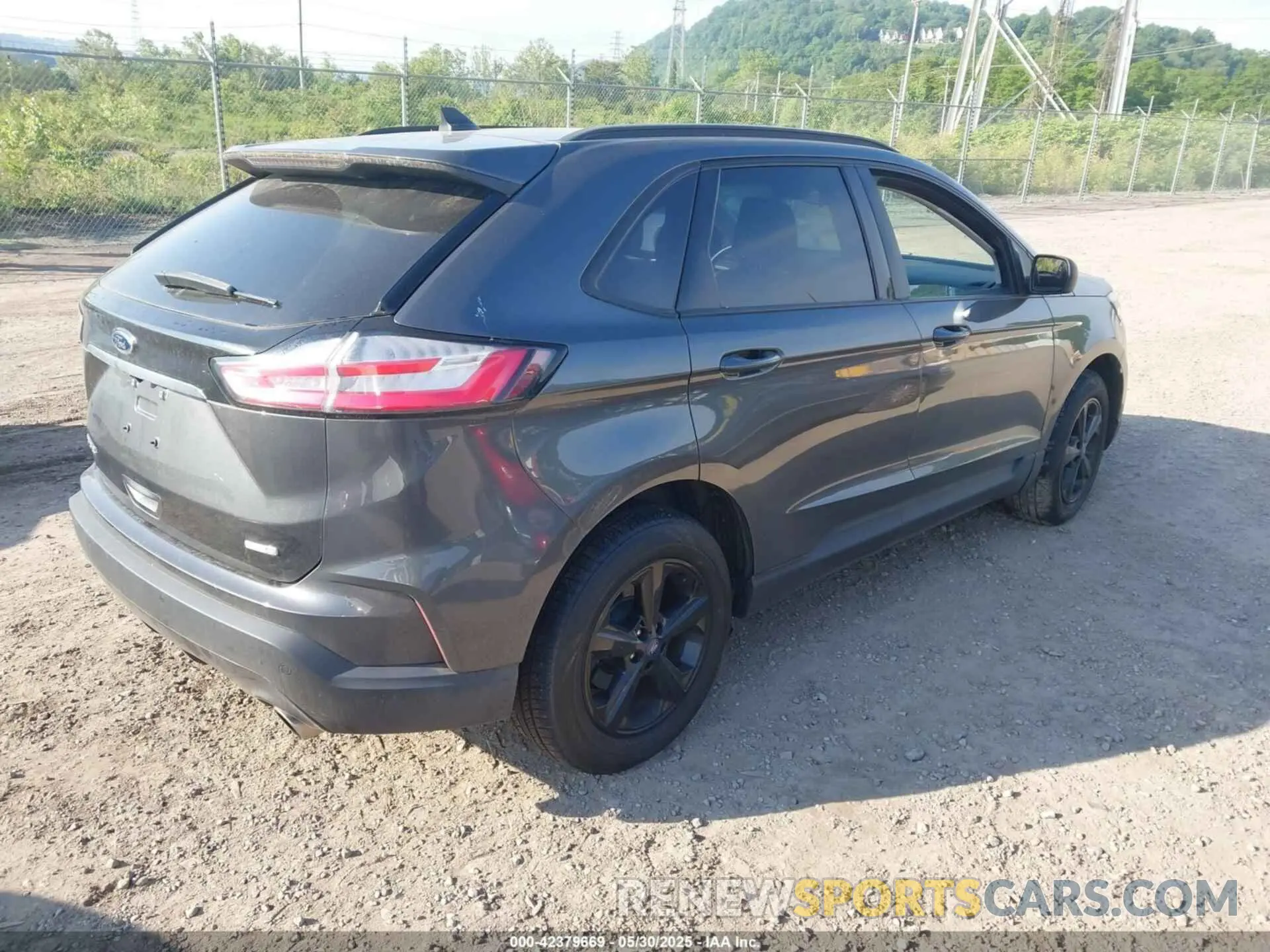 4 Photograph of a damaged car 2FMPK4G96LBA90645 FORD EDGE 2020