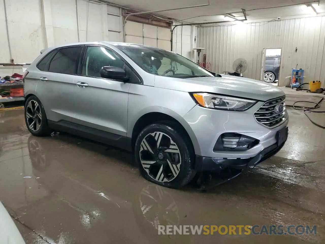 4 Photograph of a damaged car 2FMPK4G9XLBA07766 FORD EDGE 2020