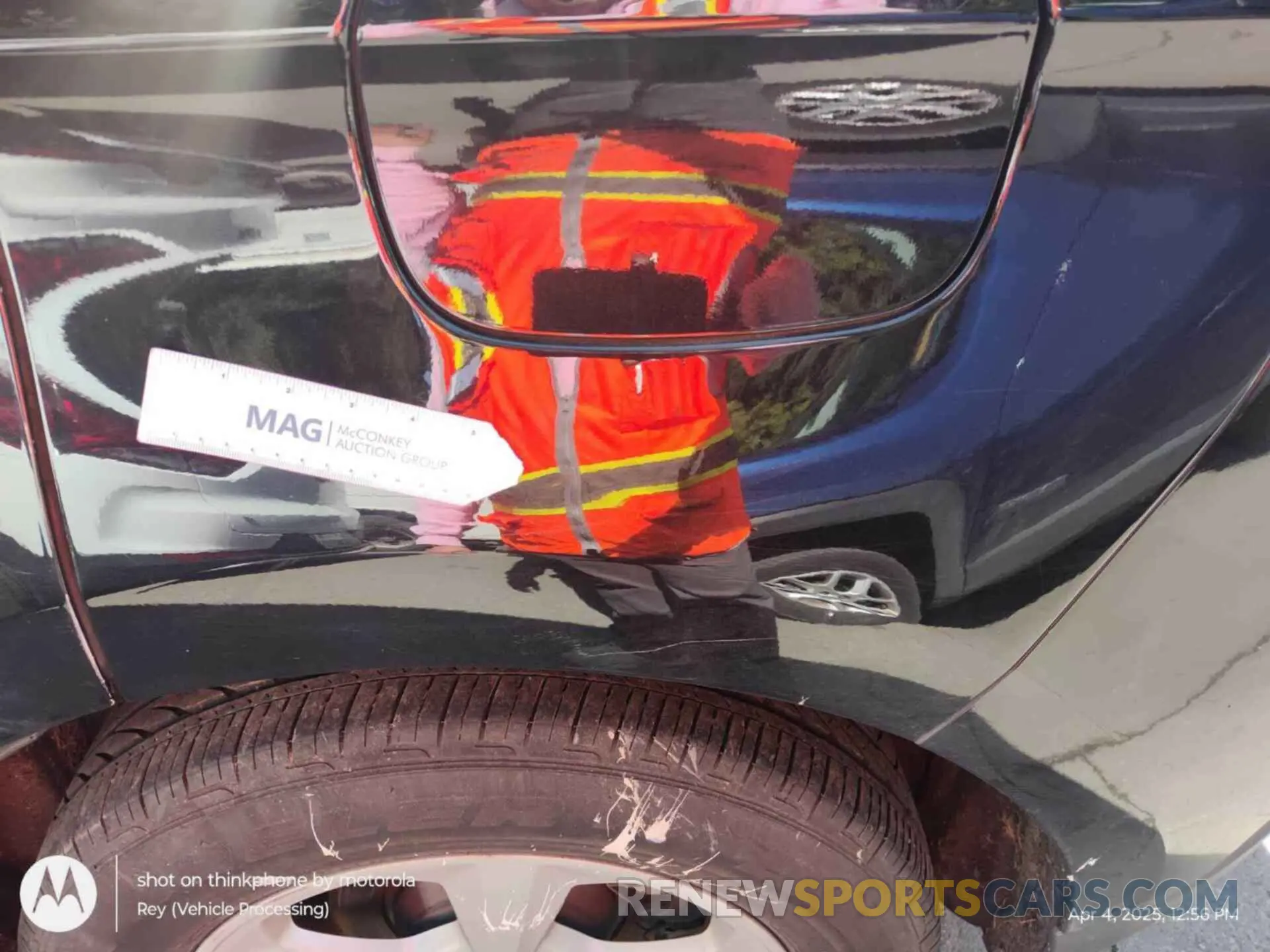 24 Photograph of a damaged car 2FMPK4G9XLBA61780 FORD EDGE 2020