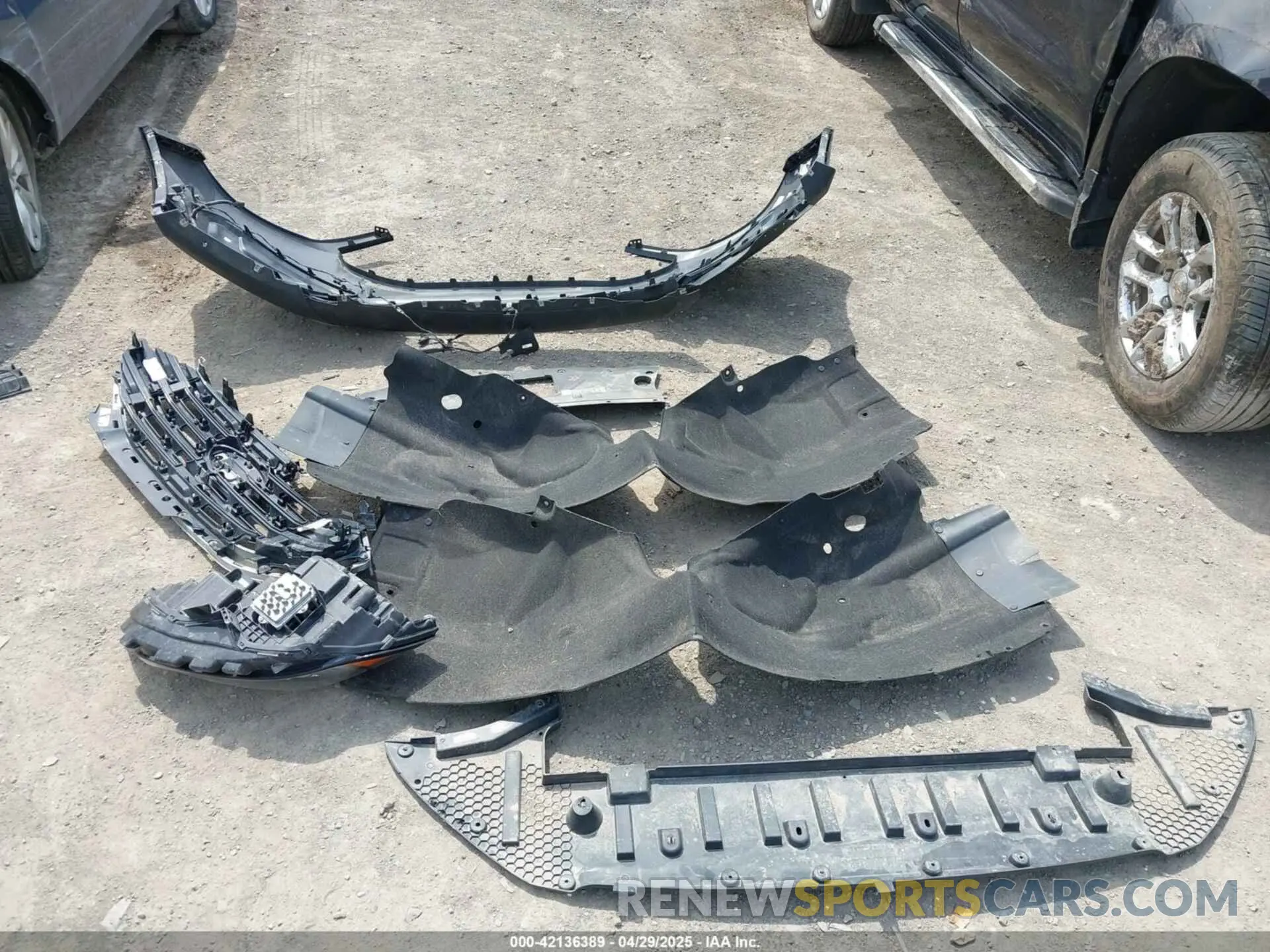 12 Photograph of a damaged car 2FMPK4G9XLBB60857 FORD EDGE 2020