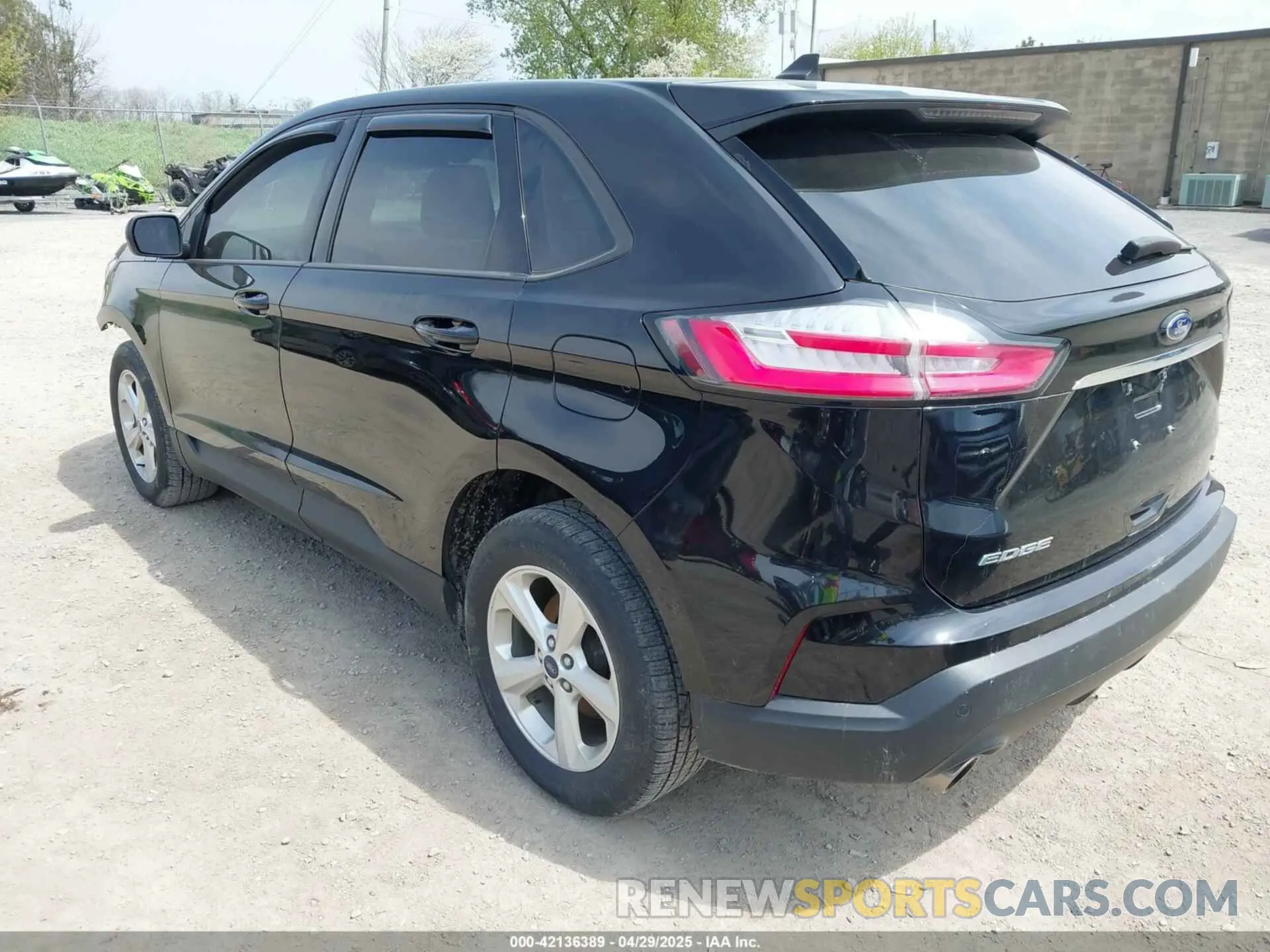 3 Photograph of a damaged car 2FMPK4G9XLBB60857 FORD EDGE 2020