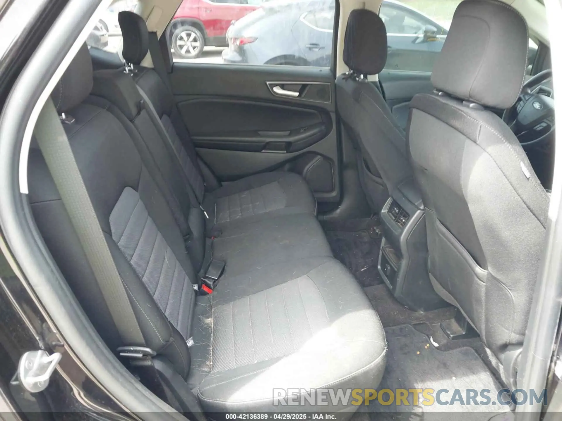 8 Photograph of a damaged car 2FMPK4G9XLBB60857 FORD EDGE 2020