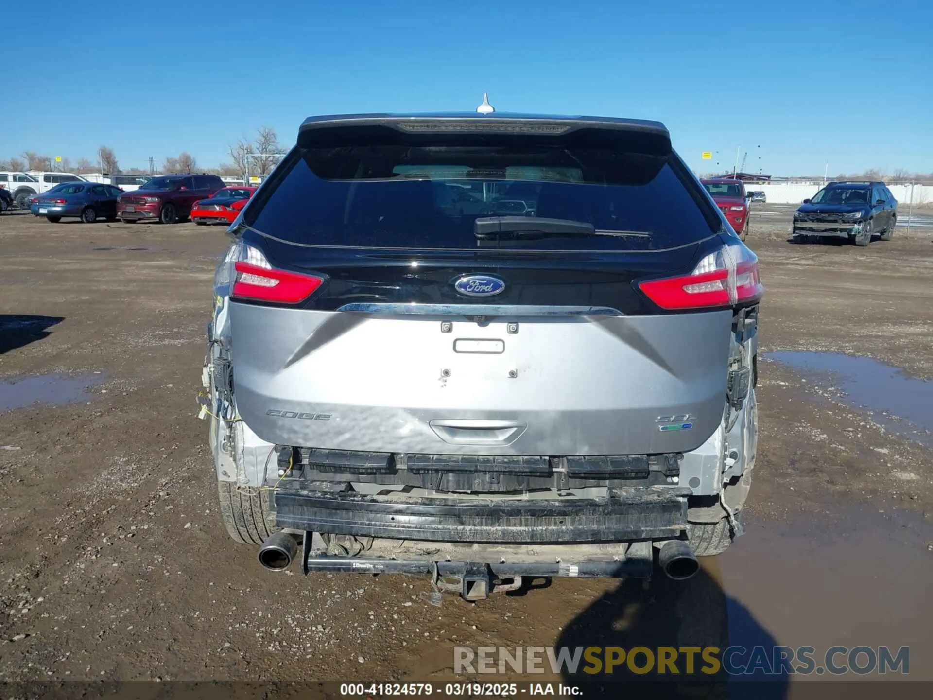 17 Photograph of a damaged car 2FMPK4J90LBA05839 FORD EDGE 2020