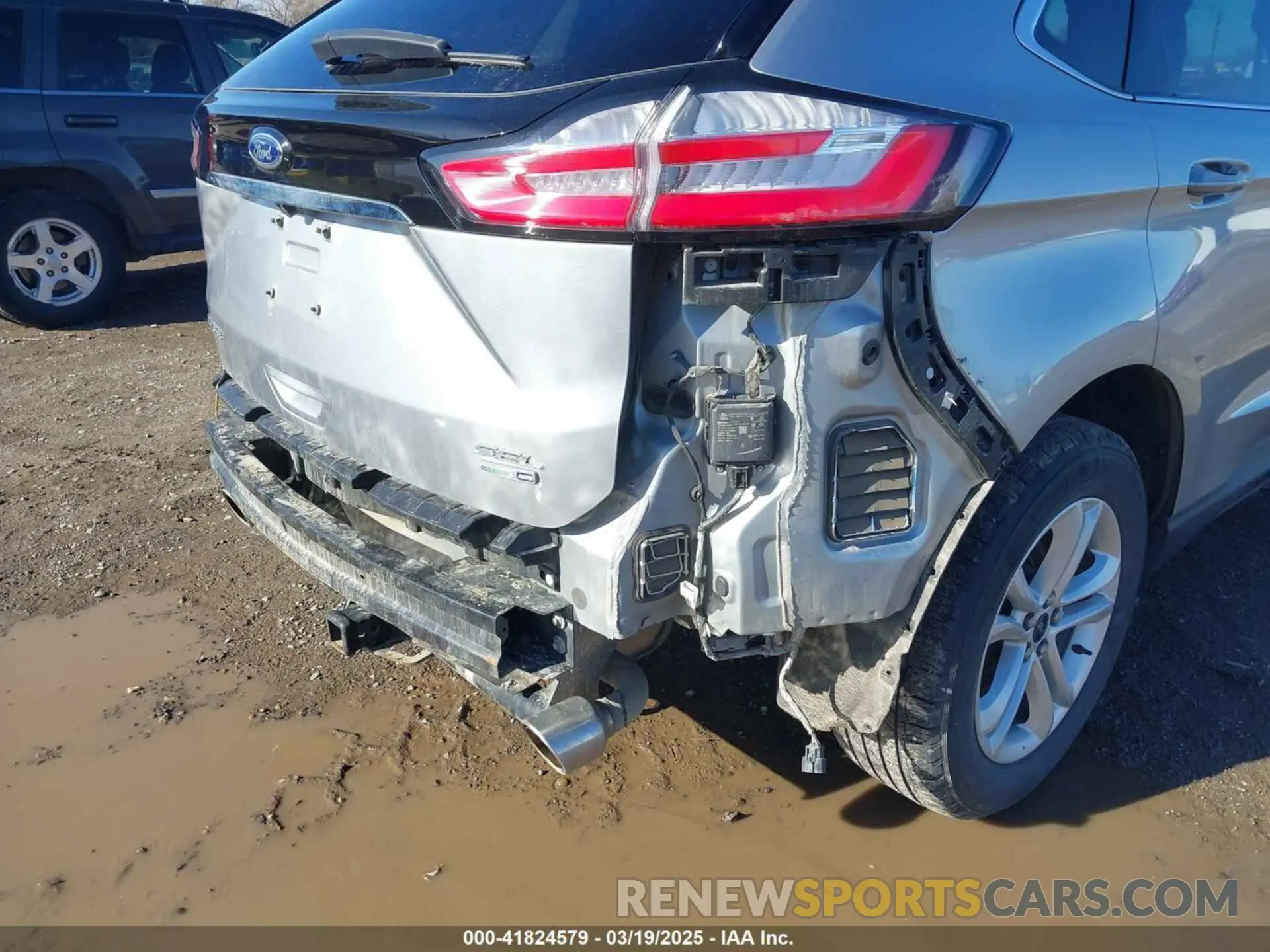 19 Photograph of a damaged car 2FMPK4J90LBA05839 FORD EDGE 2020