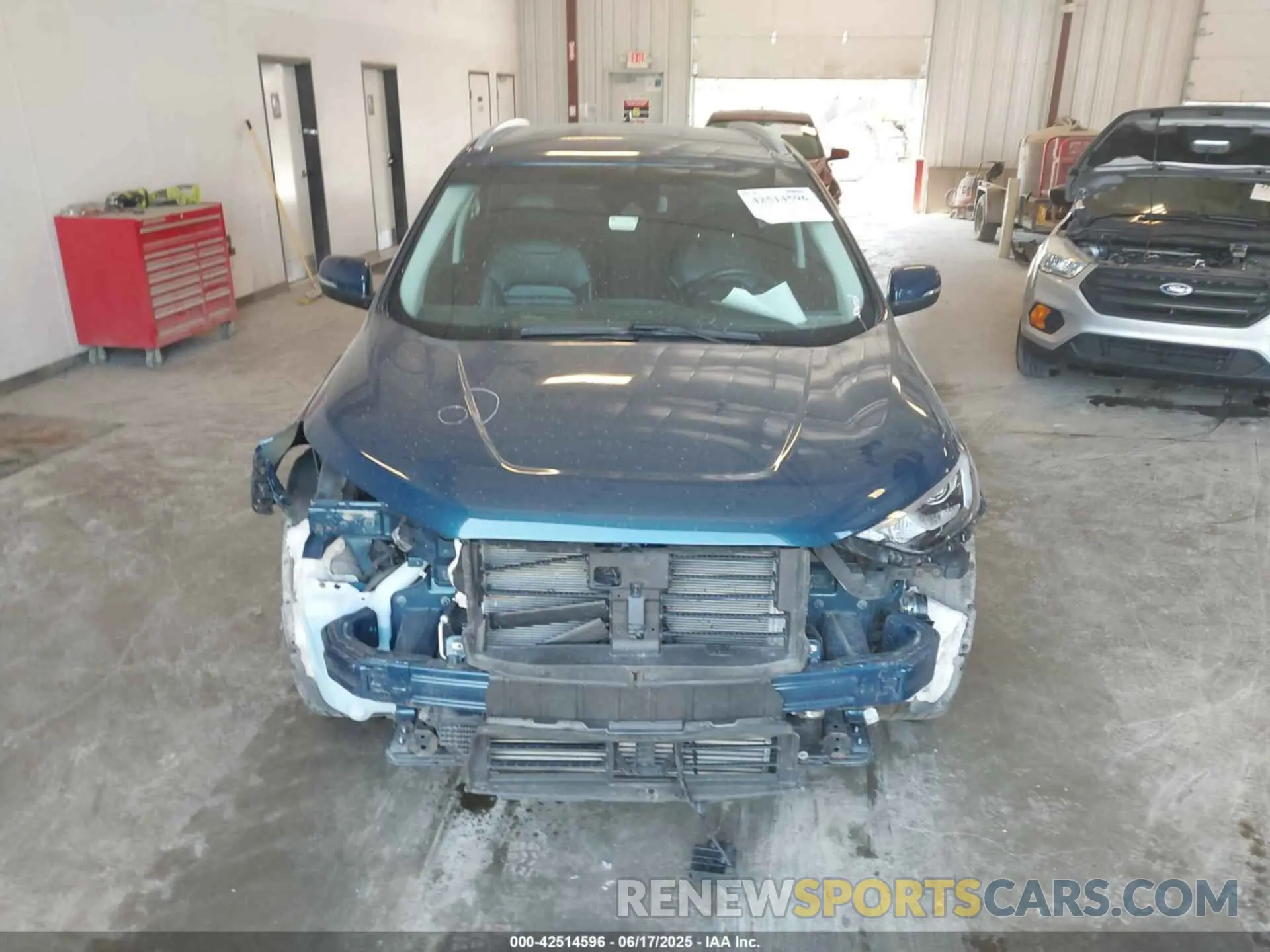 12 Photograph of a damaged car 2FMPK4J90LBA09924 FORD EDGE 2020
