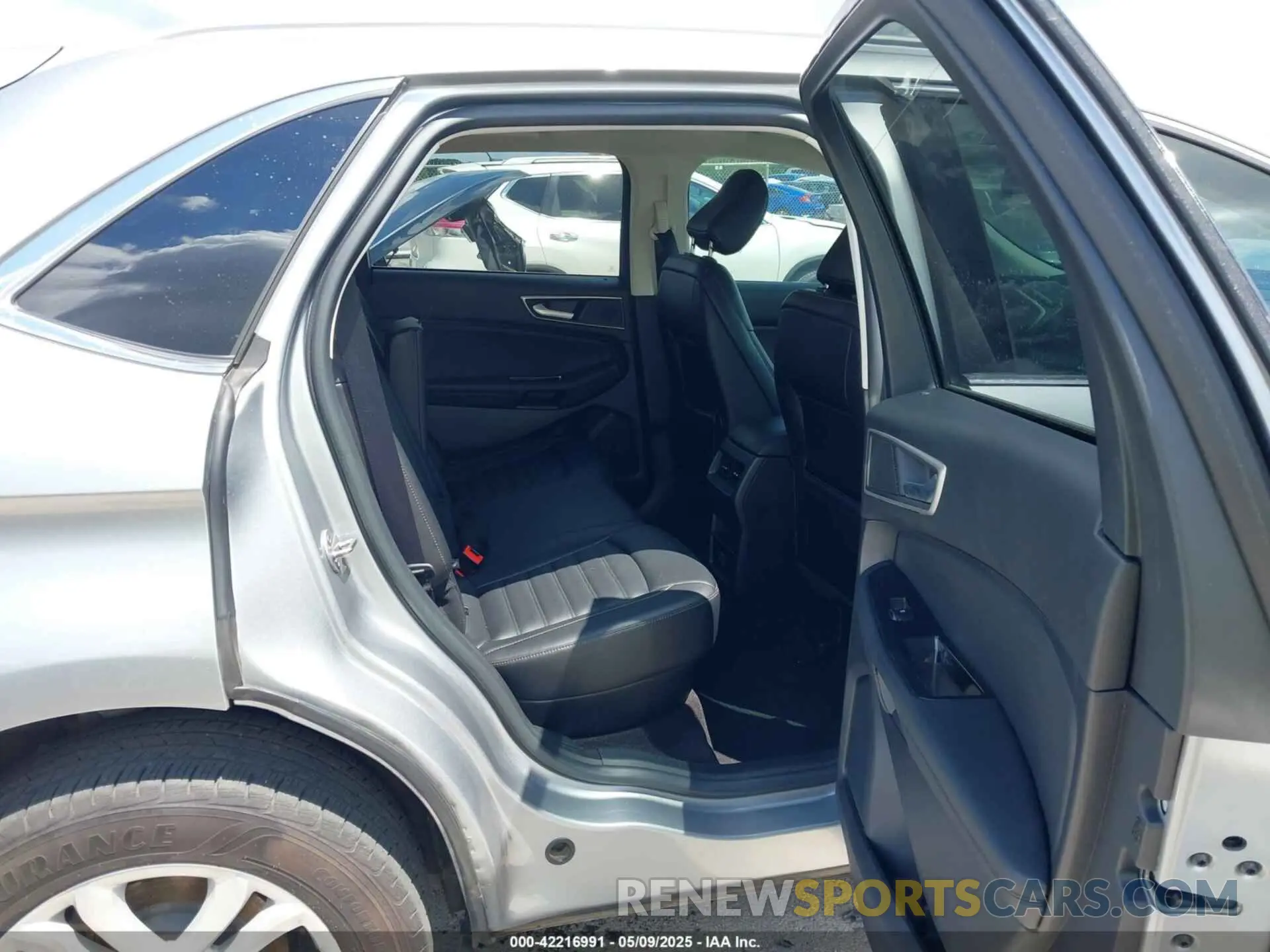 8 Photograph of a damaged car 2FMPK4J91LBA28546 FORD EDGE 2020