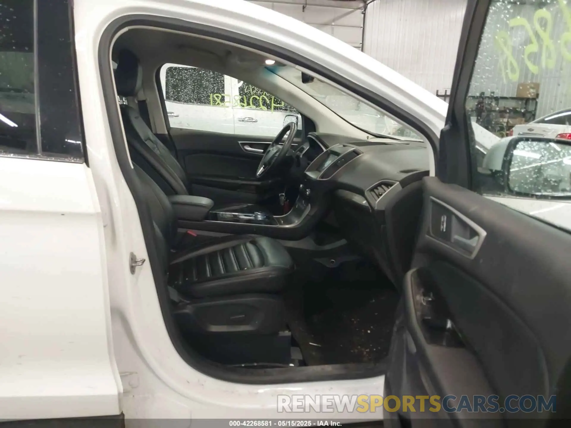 5 Photograph of a damaged car 2FMPK4J92LBA63919 FORD EDGE 2020