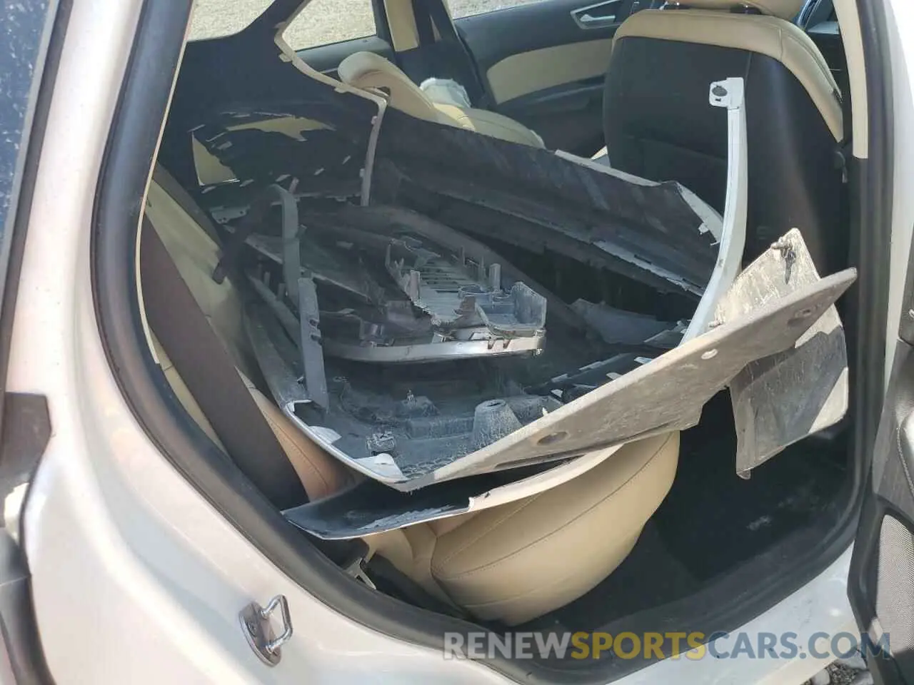 13 Photograph of a damaged car 2FMPK4J92LBA68747 FORD EDGE 2020