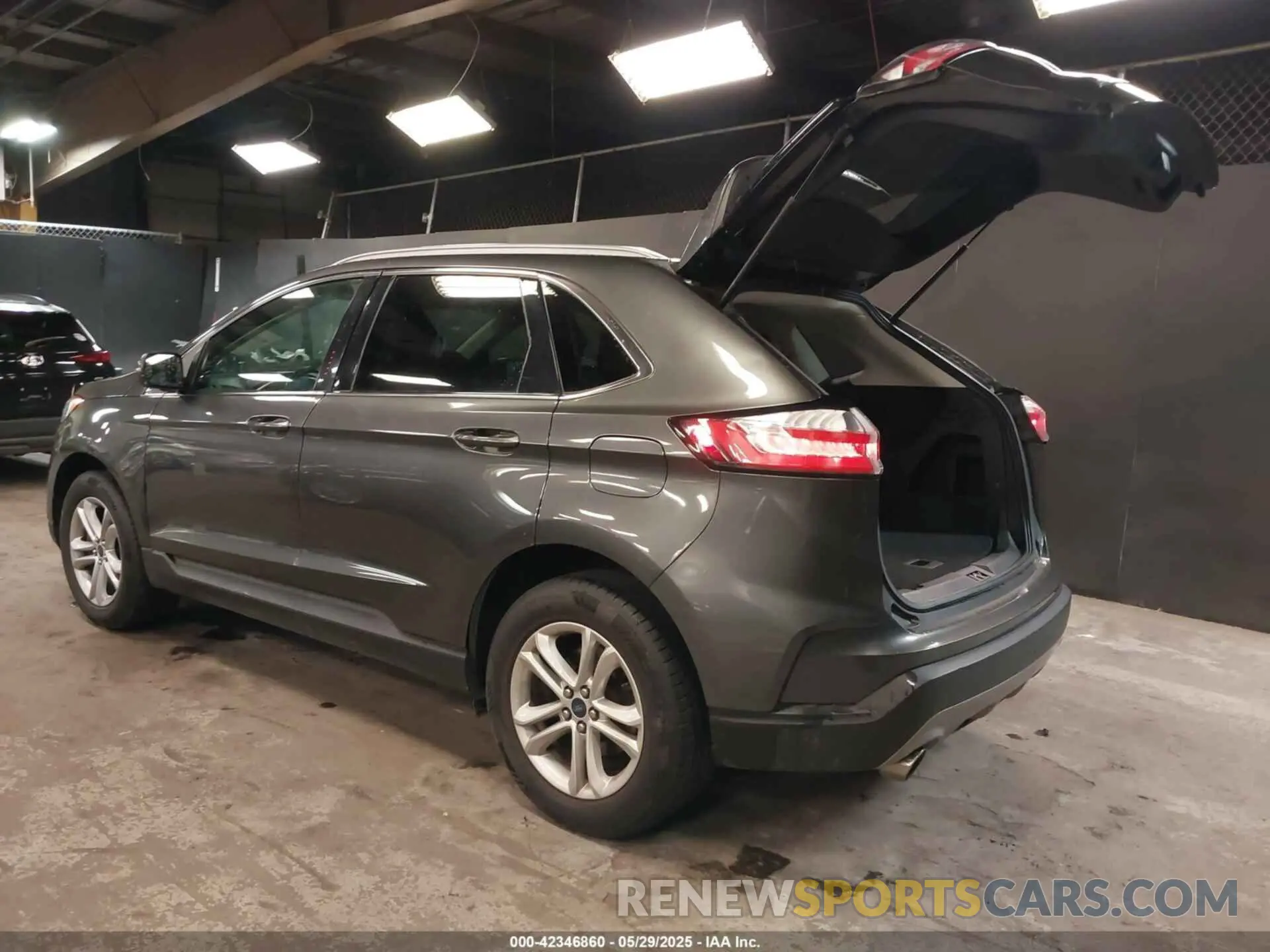 3 Photograph of a damaged car 2FMPK4J93LBA55165 FORD EDGE 2020