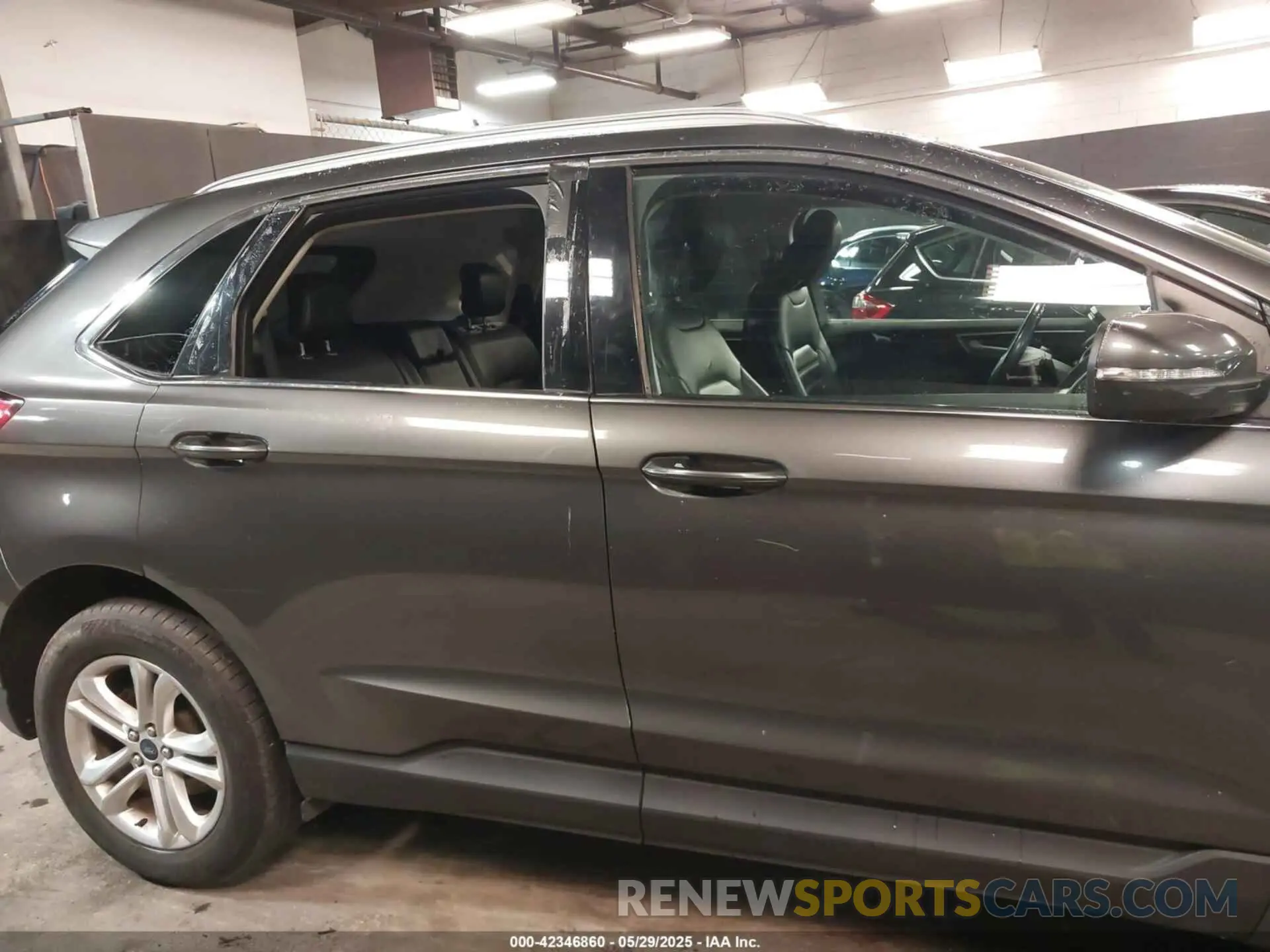 6 Photograph of a damaged car 2FMPK4J93LBA55165 FORD EDGE 2020