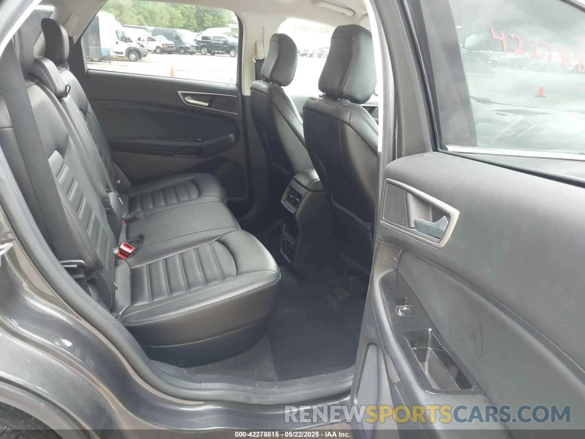 8 Photograph of a damaged car 2FMPK4J93LBA59474 FORD EDGE 2020