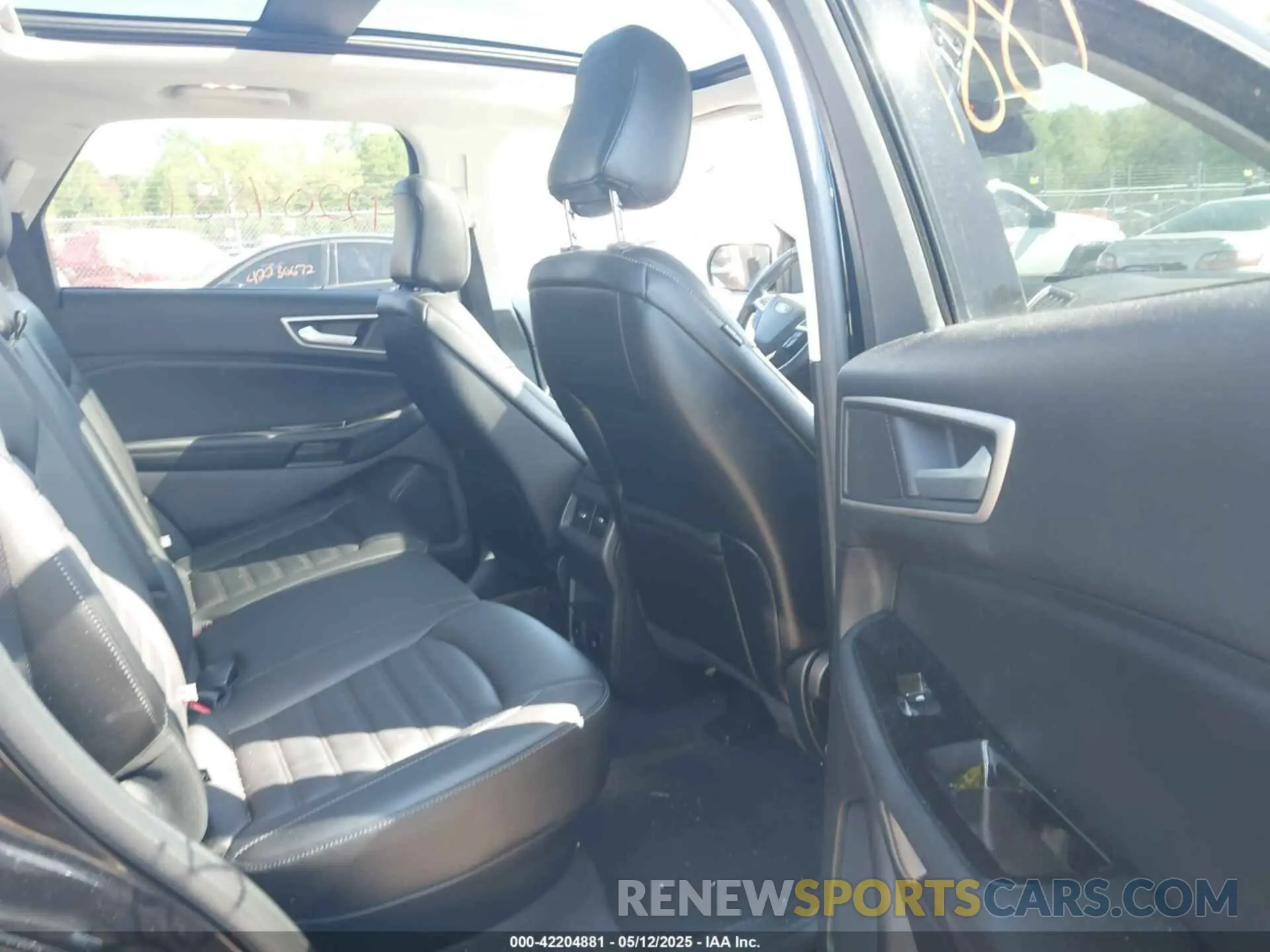 8 Photograph of a damaged car 2FMPK4J93LBB32553 FORD EDGE 2020