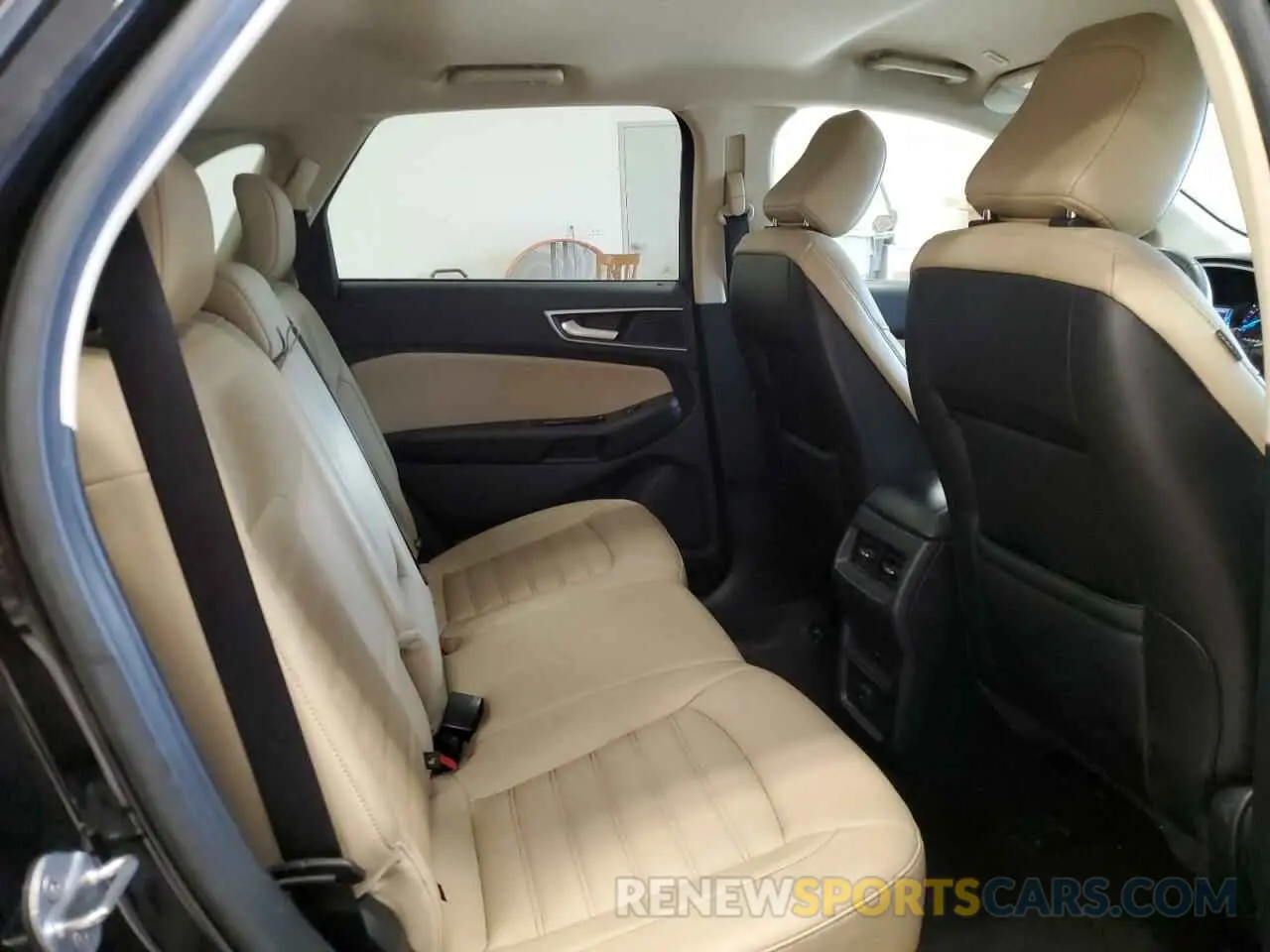 11 Photograph of a damaged car 2FMPK4J93LBB37333 FORD EDGE 2020