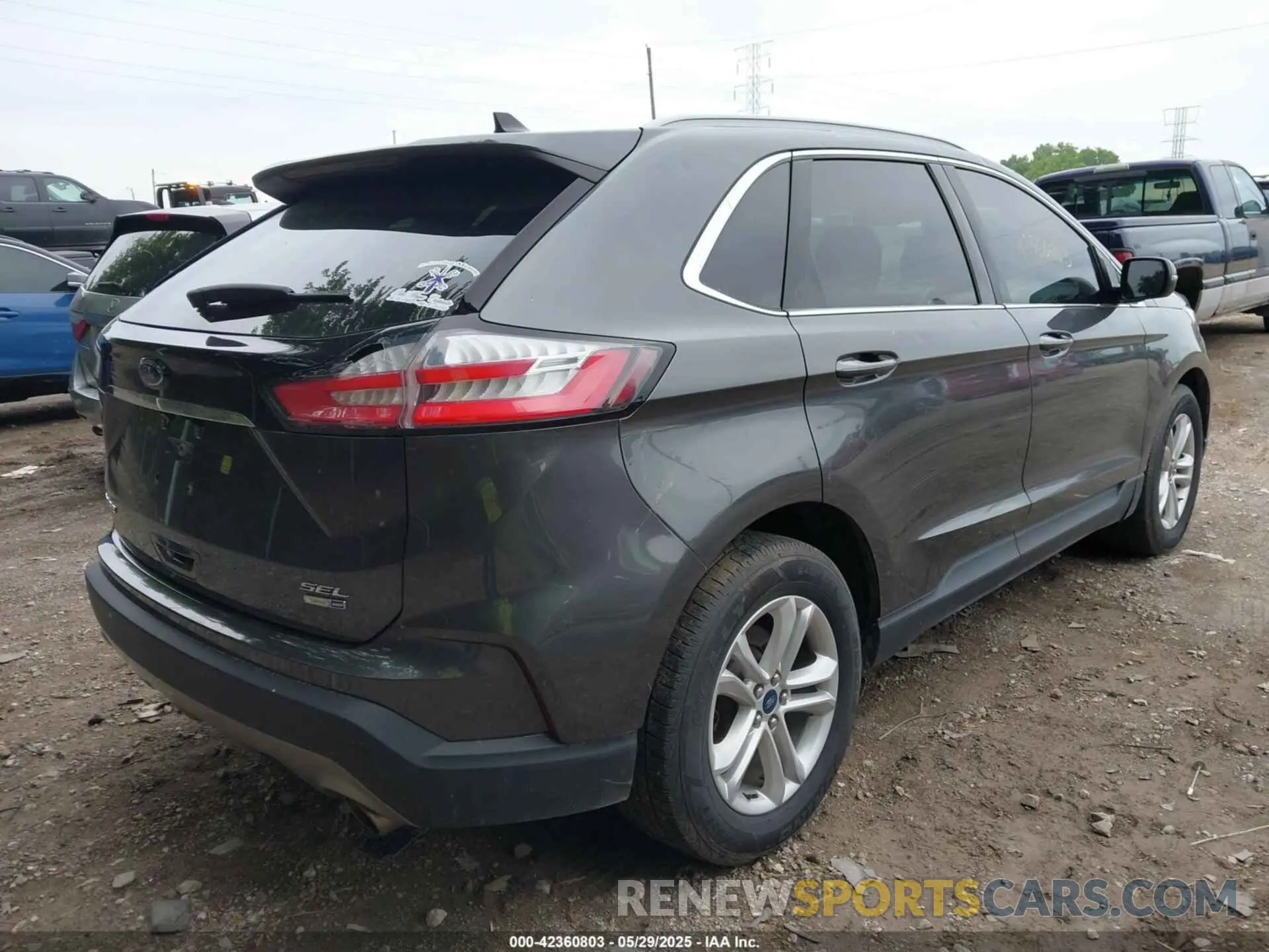 4 Photograph of a damaged car 2FMPK4J94LBB25045 FORD EDGE 2020