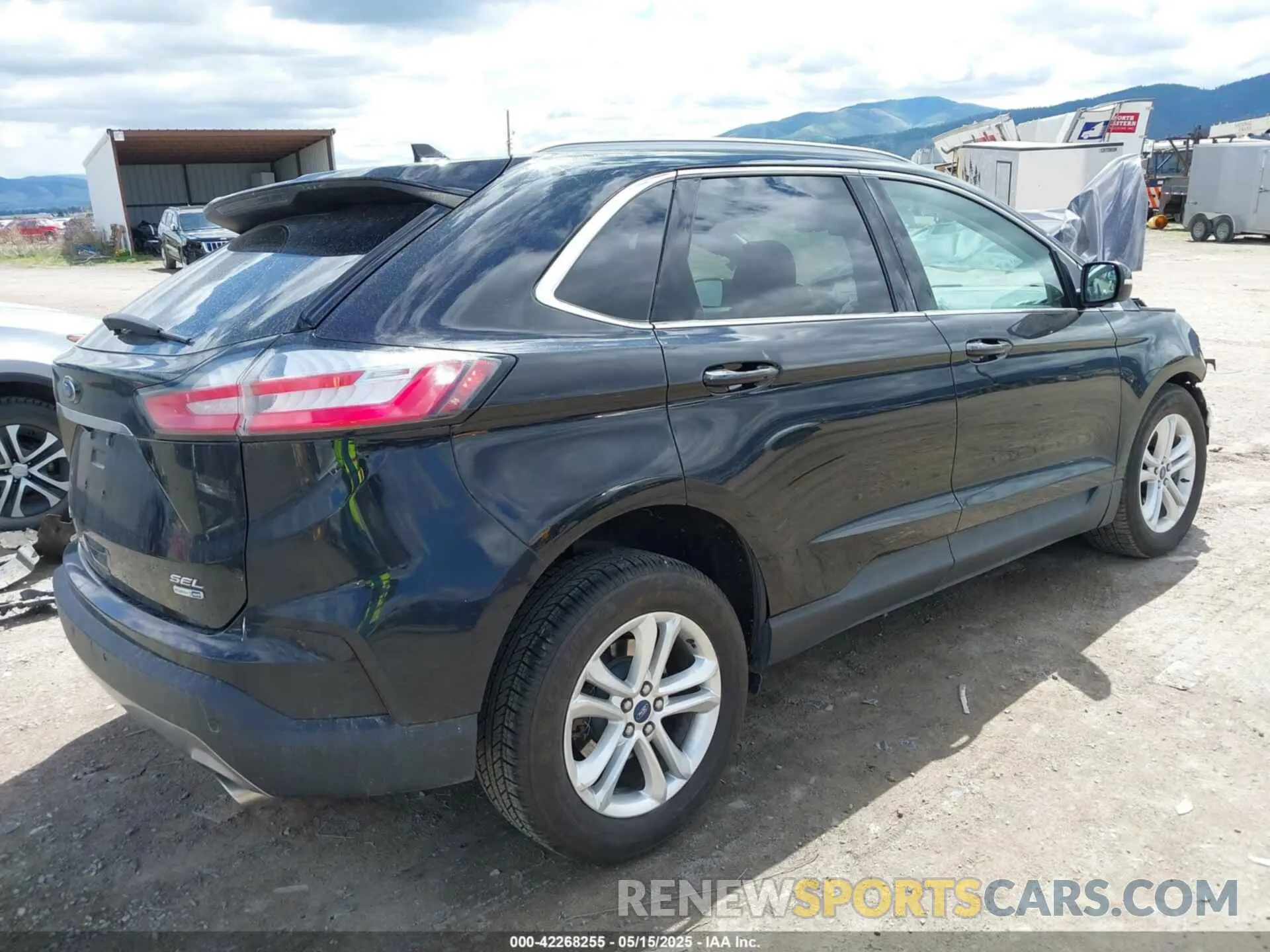 4 Photograph of a damaged car 2FMPK4J95LBA08588 FORD EDGE 2020