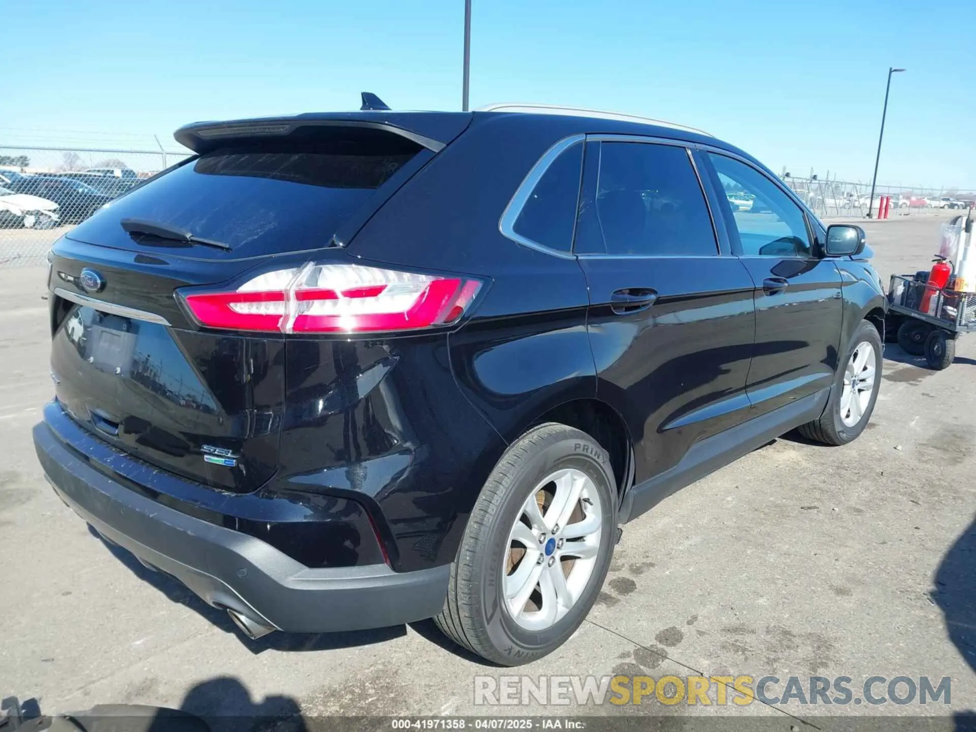 4 Photograph of a damaged car 2FMPK4J95LBA32809 FORD EDGE 2020