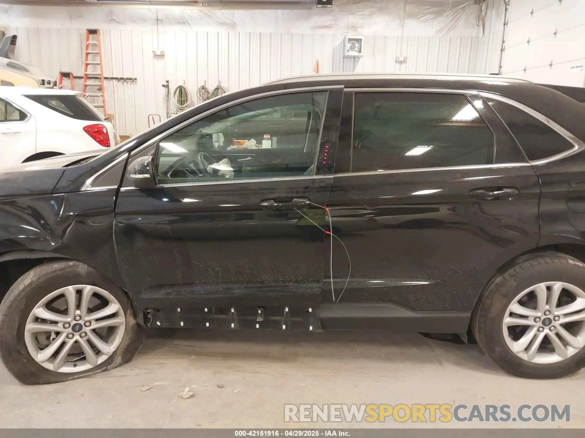 14 Photograph of a damaged car 2FMPK4J95LBA90533 FORD EDGE 2020
