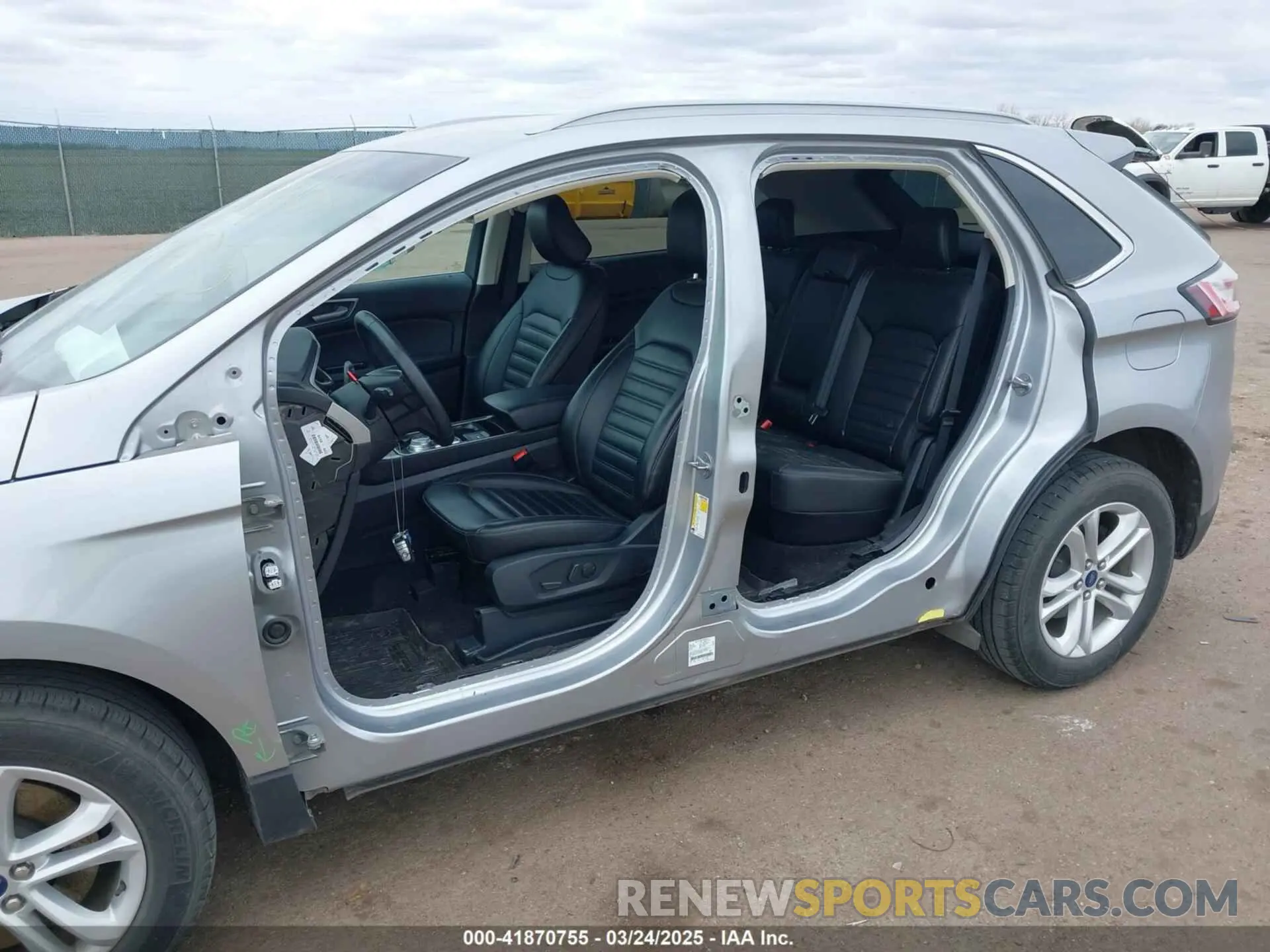 6 Photograph of a damaged car 2FMPK4J95LBB07993 FORD EDGE 2020