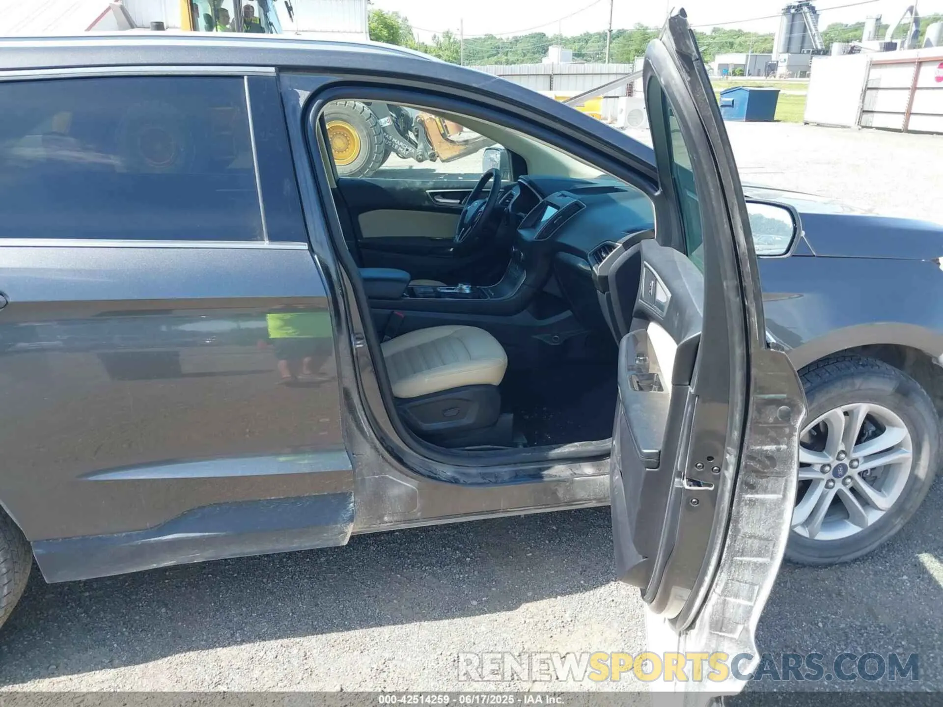 5 Photograph of a damaged car 2FMPK4J95LBB16077 FORD EDGE 2020