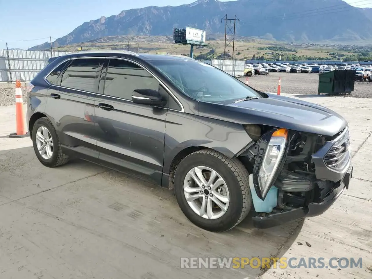 4 Photograph of a damaged car 2FMPK4J97LBA46310 FORD EDGE 2020