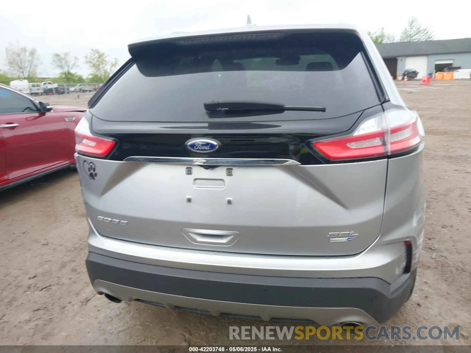 16 Photograph of a damaged car 2FMPK4J97LBB03086 FORD EDGE 2020