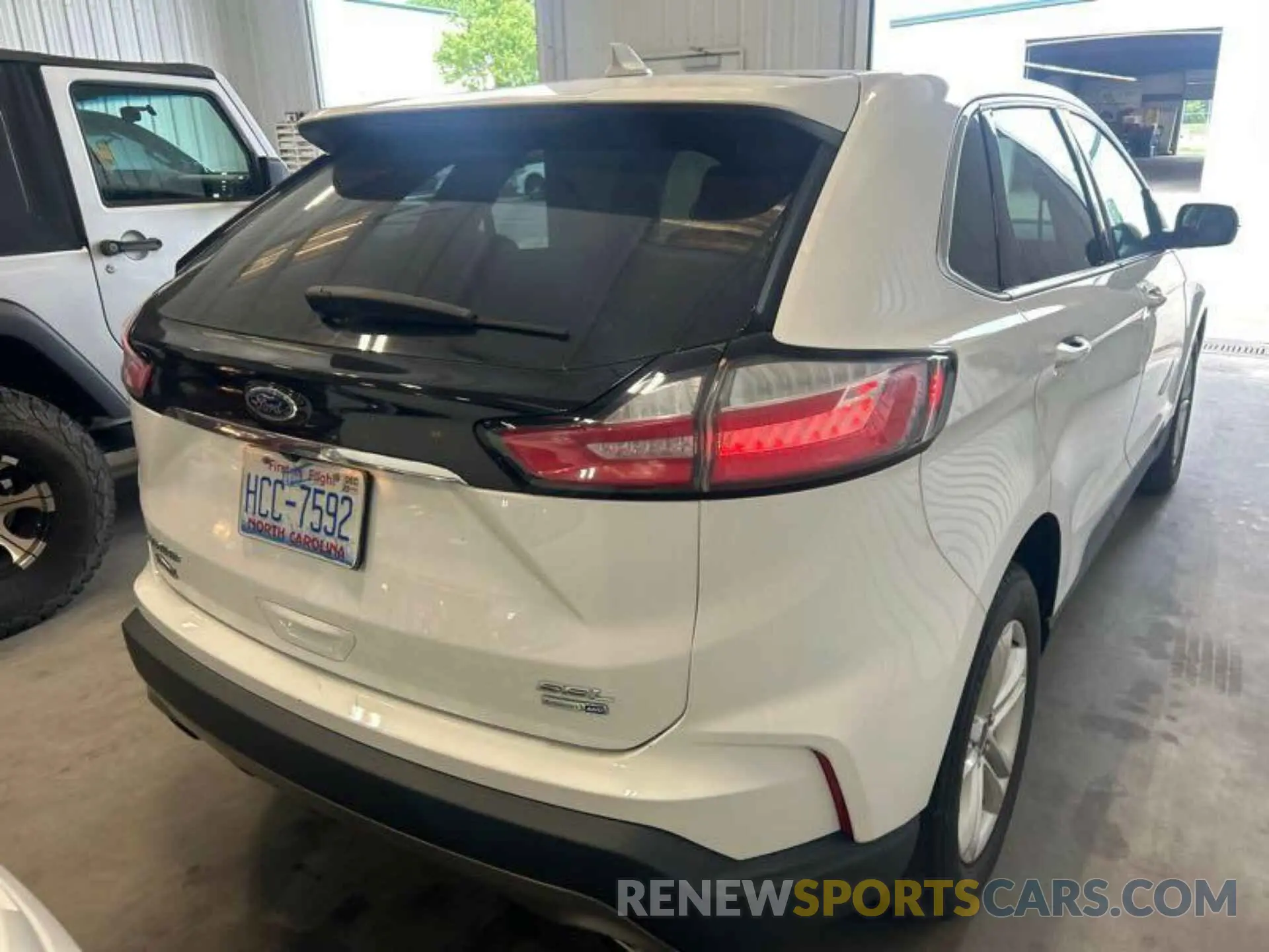 2 Photograph of a damaged car 2FMPK4J98LBA39432 FORD EDGE 2020