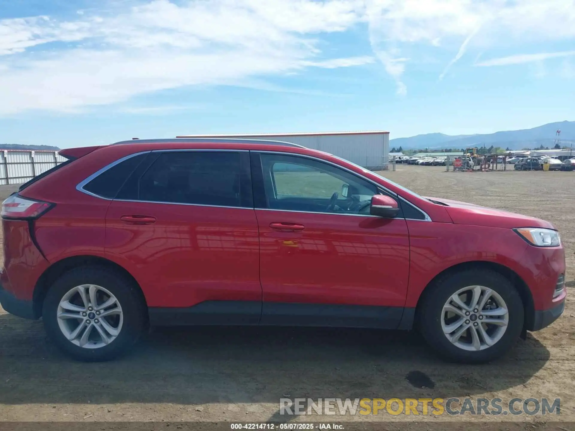 13 Photograph of a damaged car 2FMPK4J98LBA89831 FORD EDGE 2020