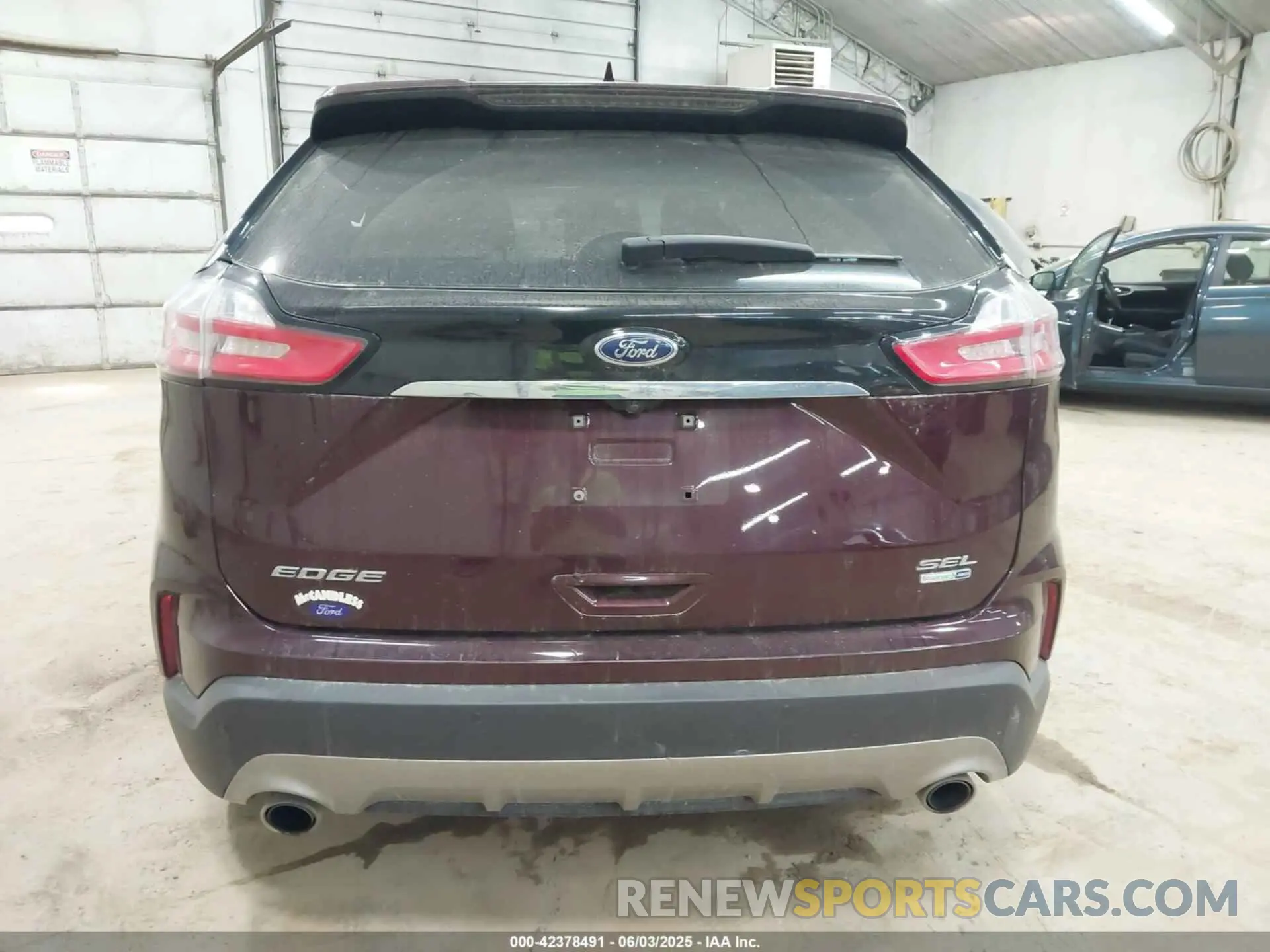 16 Photograph of a damaged car 2FMPK4J98LBB03257 FORD EDGE 2020