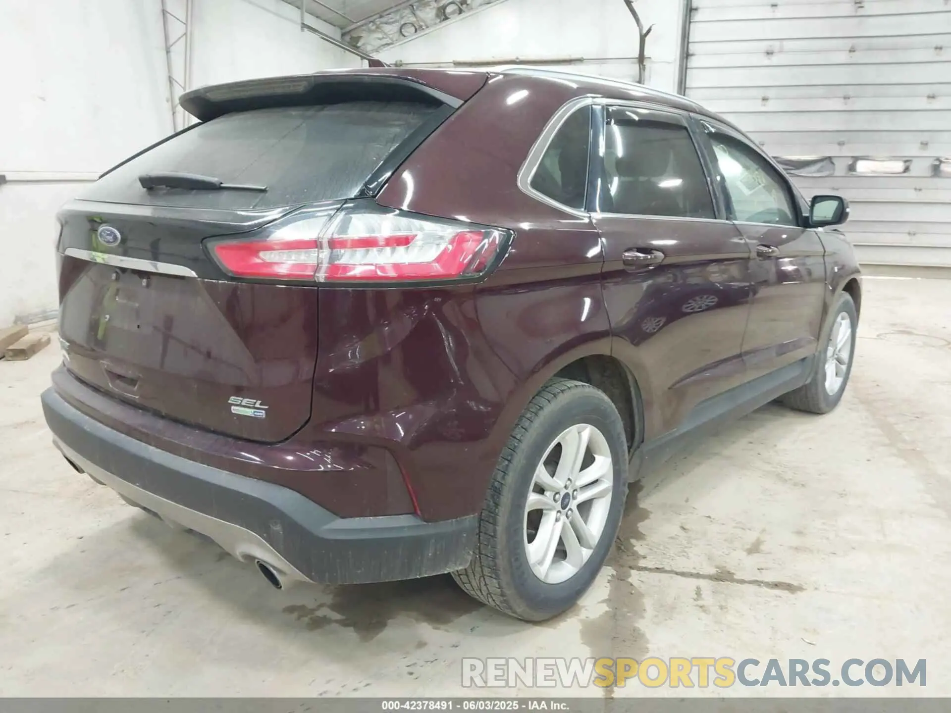 4 Photograph of a damaged car 2FMPK4J98LBB03257 FORD EDGE 2020