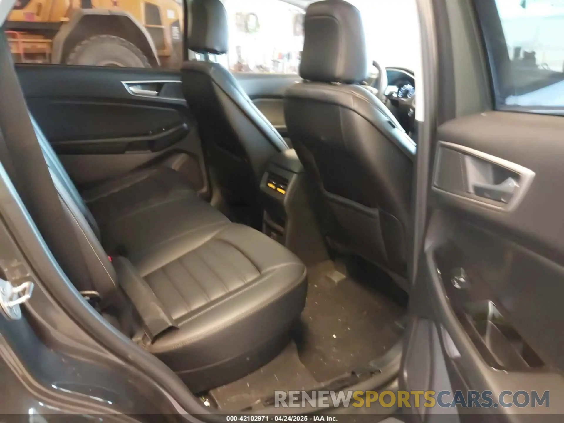 8 Photograph of a damaged car 2FMPK4J98LBB18793 FORD EDGE 2020