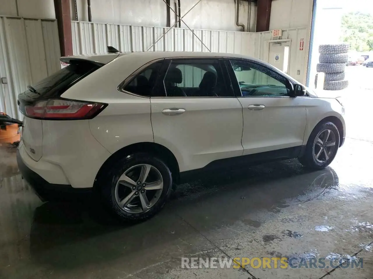 3 Photograph of a damaged car 2FMPK4J98LBB46772 FORD EDGE 2020