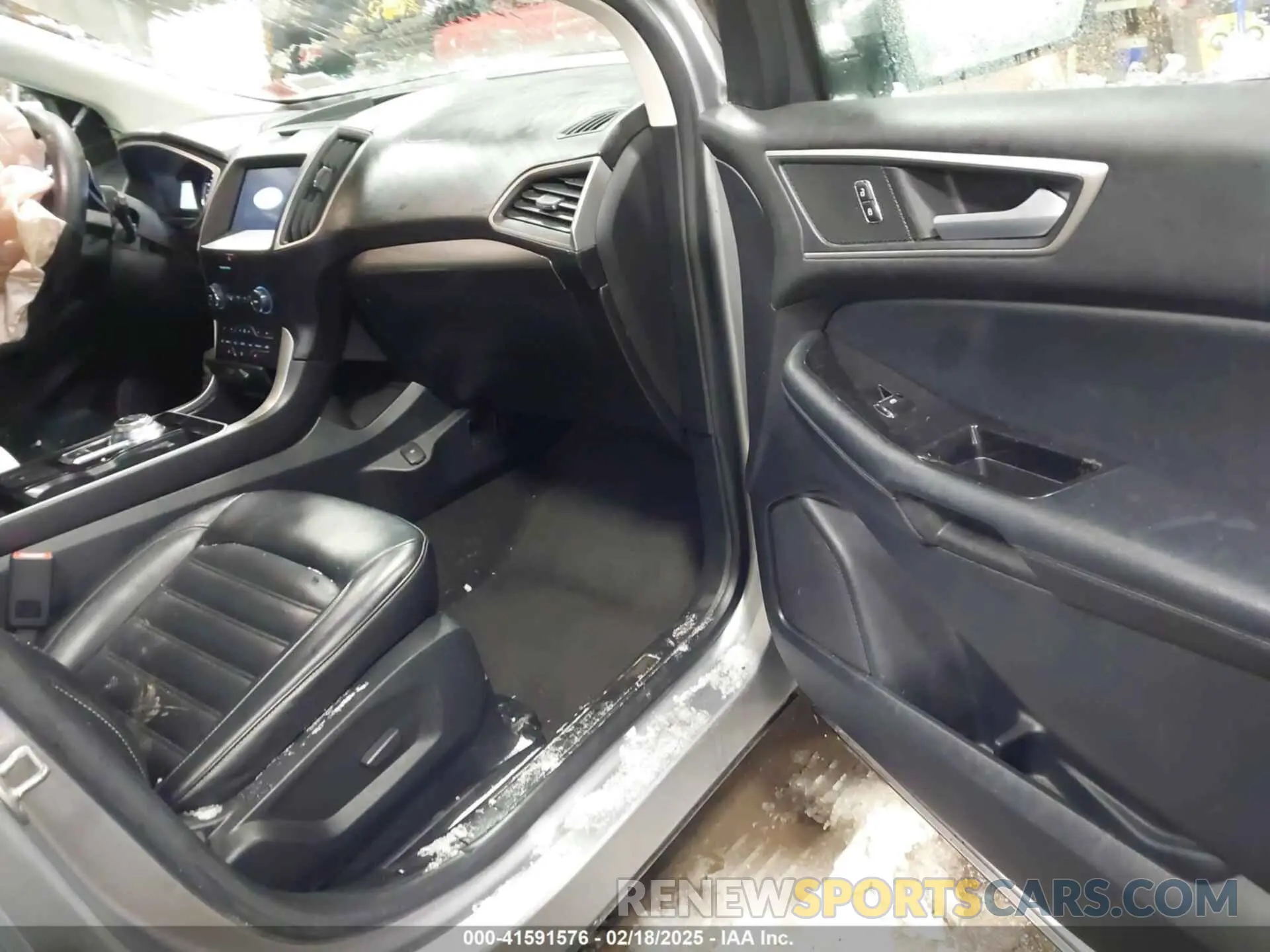 5 Photograph of a damaged car 2FMPK4J99LBA29699 FORD EDGE 2020