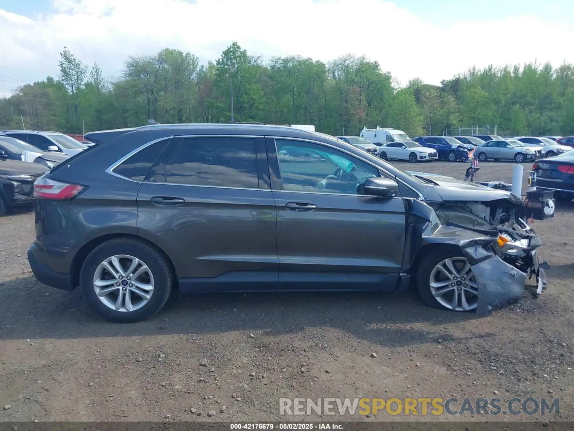 17 Photograph of a damaged car 2FMPK4J99LBA96092 FORD EDGE 2020