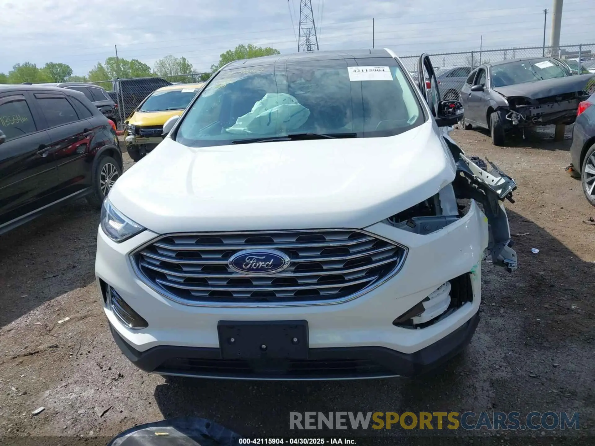 13 Photograph of a damaged car 2FMPK4J9XLBA07663 FORD EDGE 2020