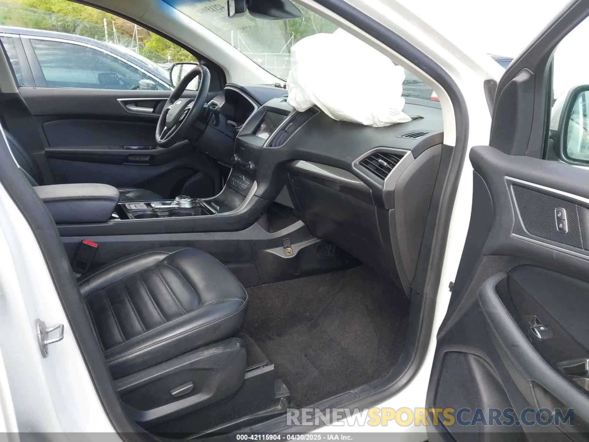 5 Photograph of a damaged car 2FMPK4J9XLBA07663 FORD EDGE 2020