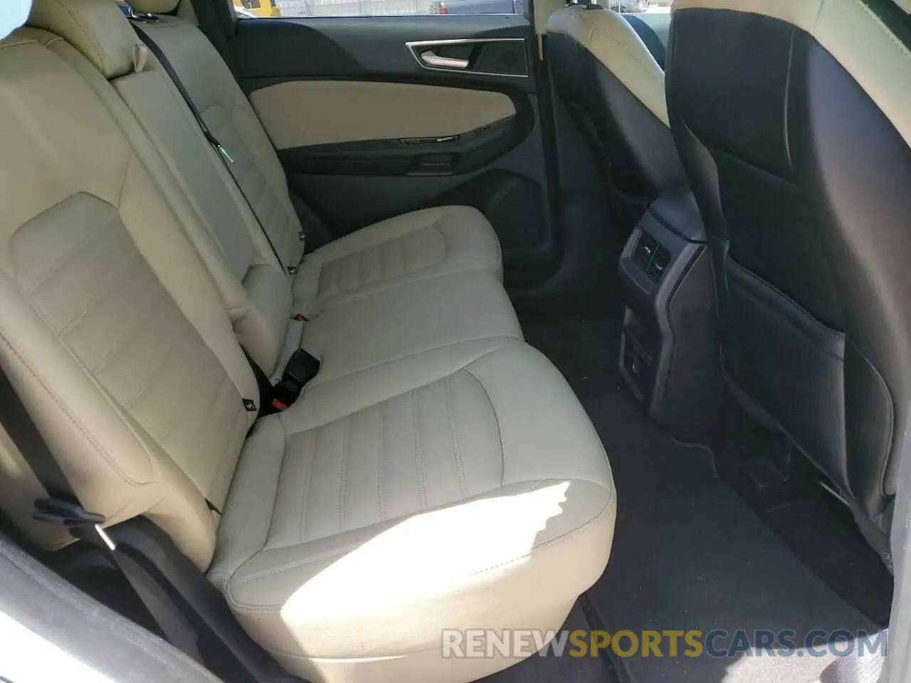 10 Photograph of a damaged car 2FMPK4J9XLBA31297 FORD EDGE 2020