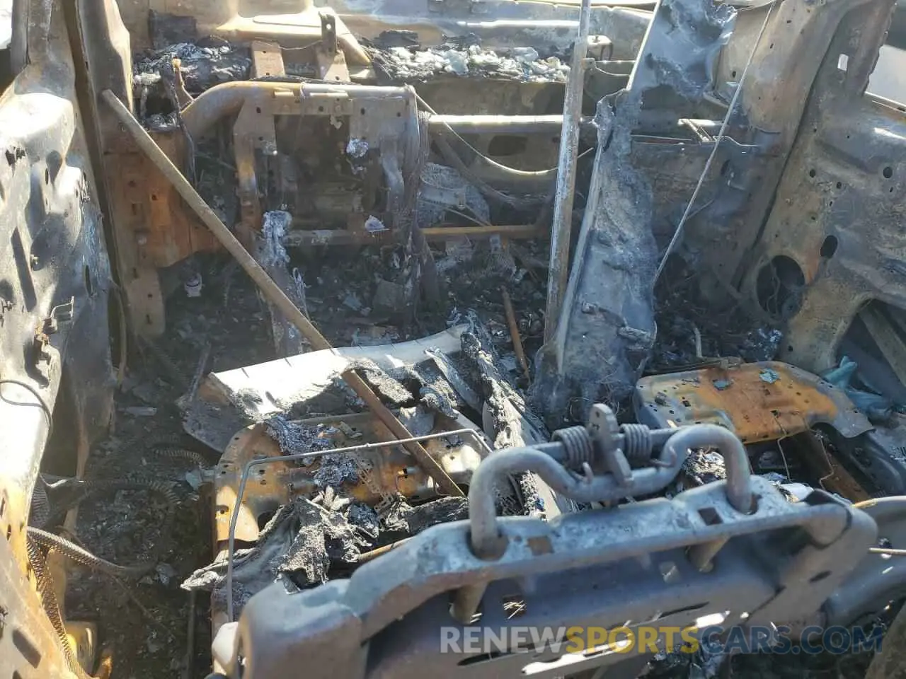 8 Photograph of a damaged car 2FMPK4J9XLBA47080 FORD EDGE 2020