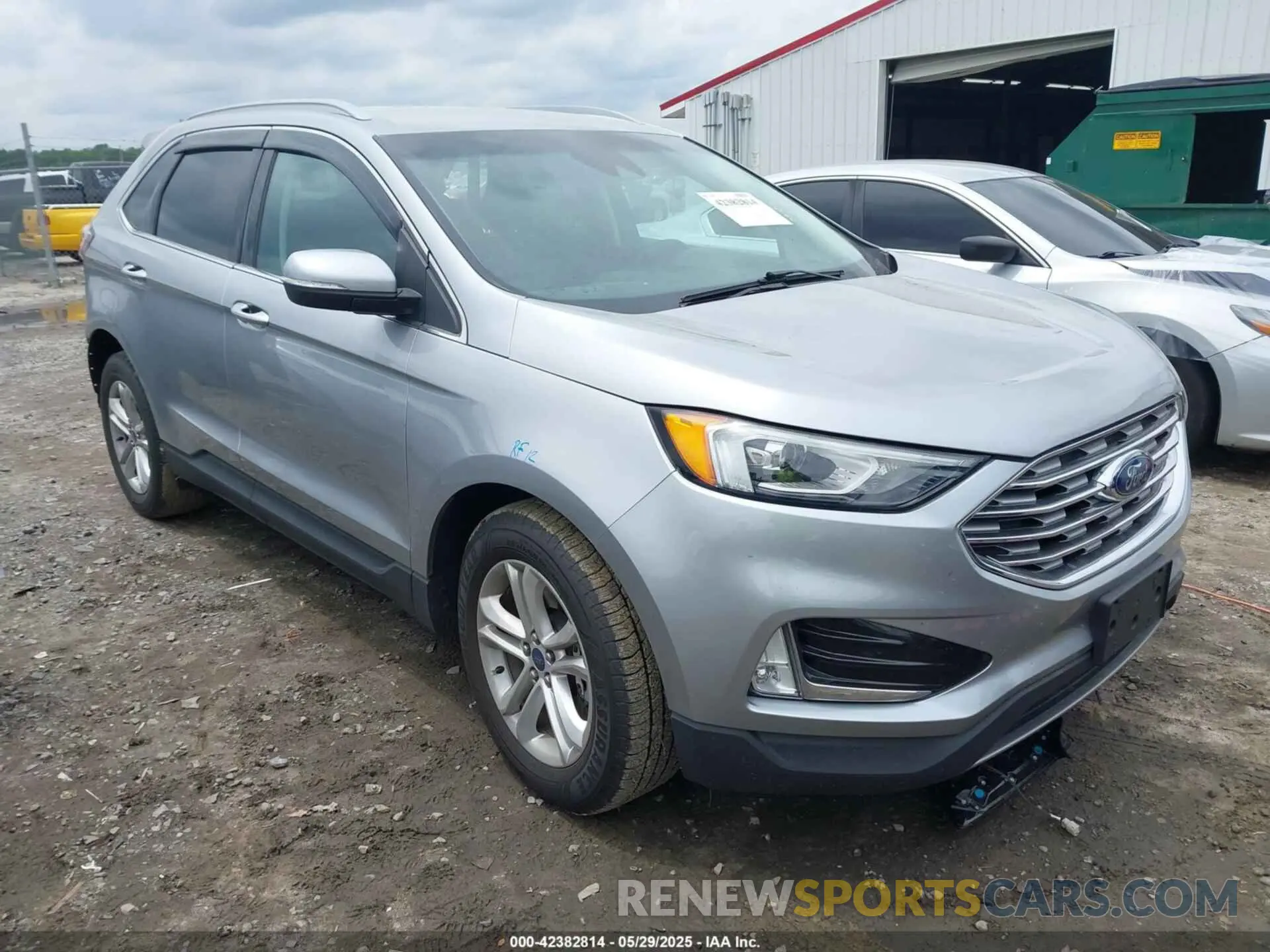 1 Photograph of a damaged car 2FMPK4J9XLBA71542 FORD EDGE 2020