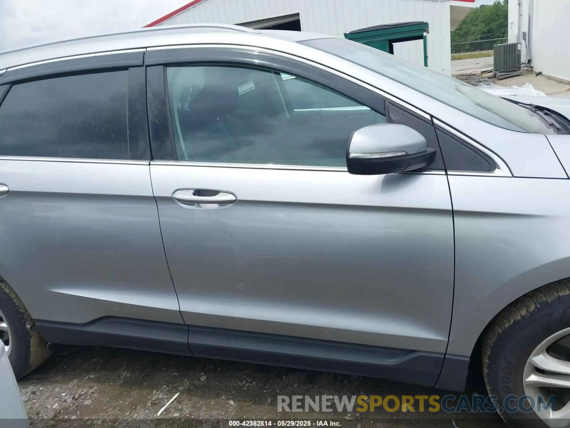 14 Photograph of a damaged car 2FMPK4J9XLBA71542 FORD EDGE 2020