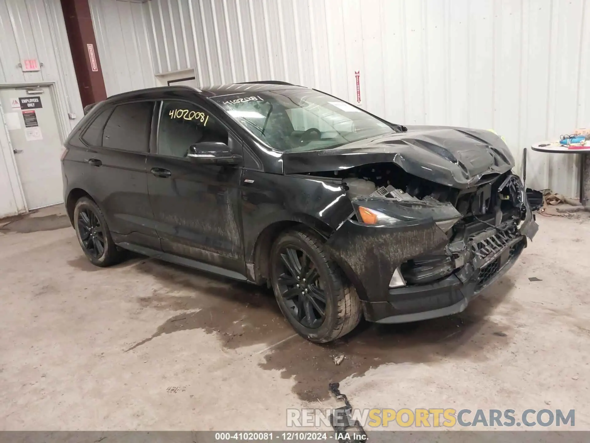 1 Photograph of a damaged car 2FMPK4J9XLBB53562 FORD EDGE 2020