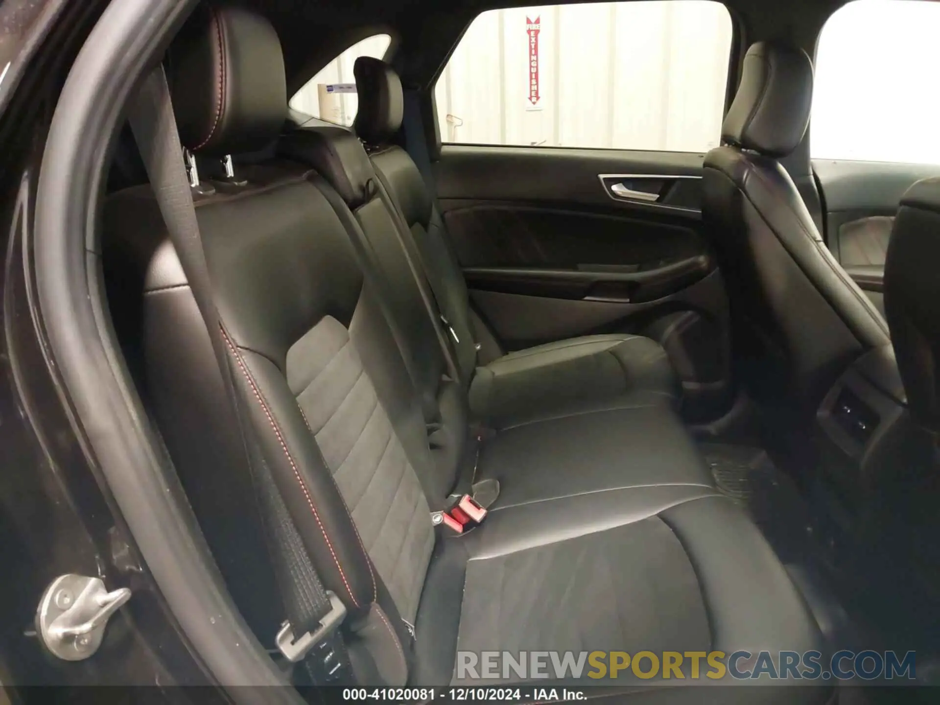 8 Photograph of a damaged car 2FMPK4J9XLBB53562 FORD EDGE 2020
